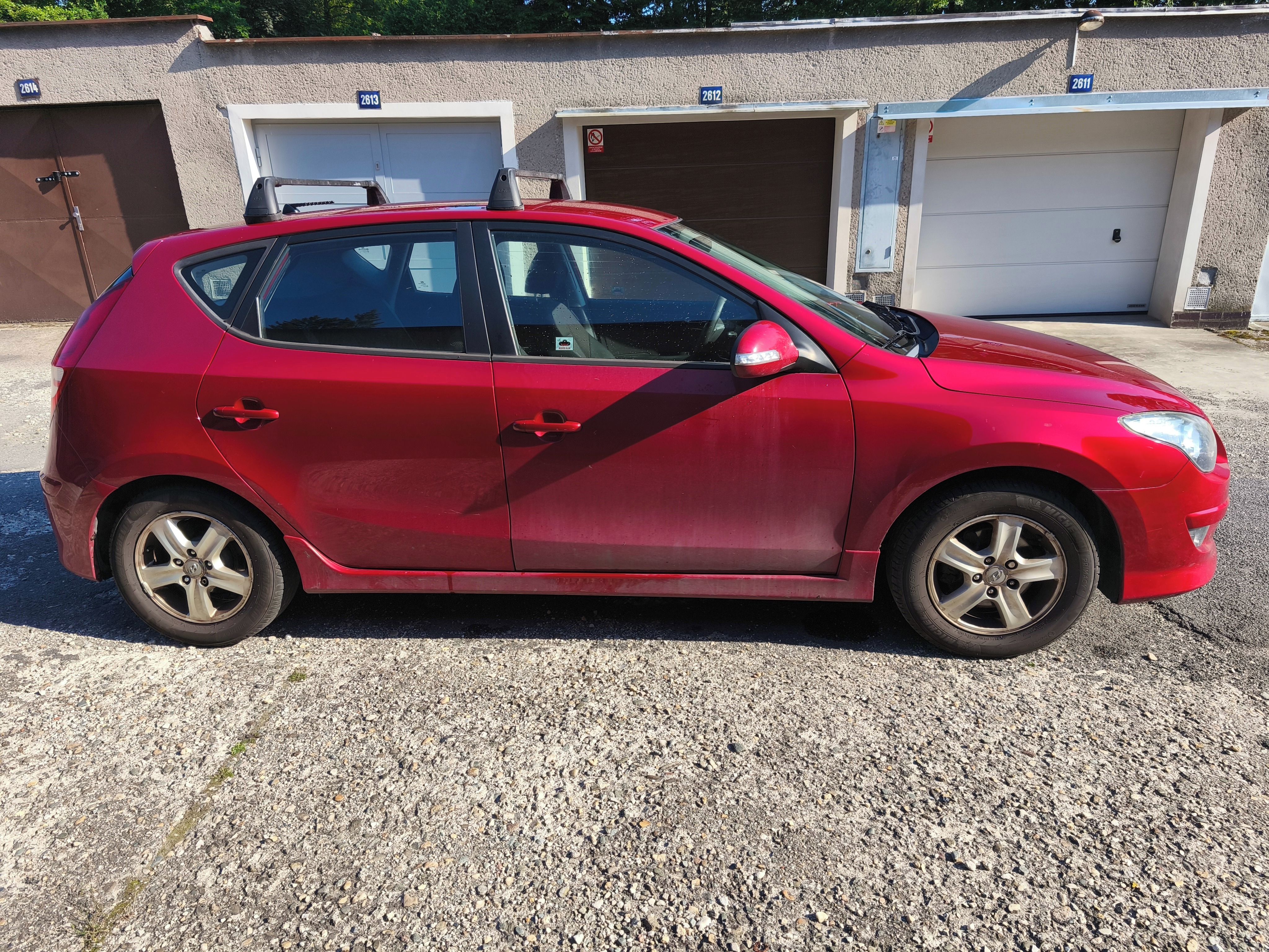 Hyundai i30, 1,4 CVV, benzín - fotka 3