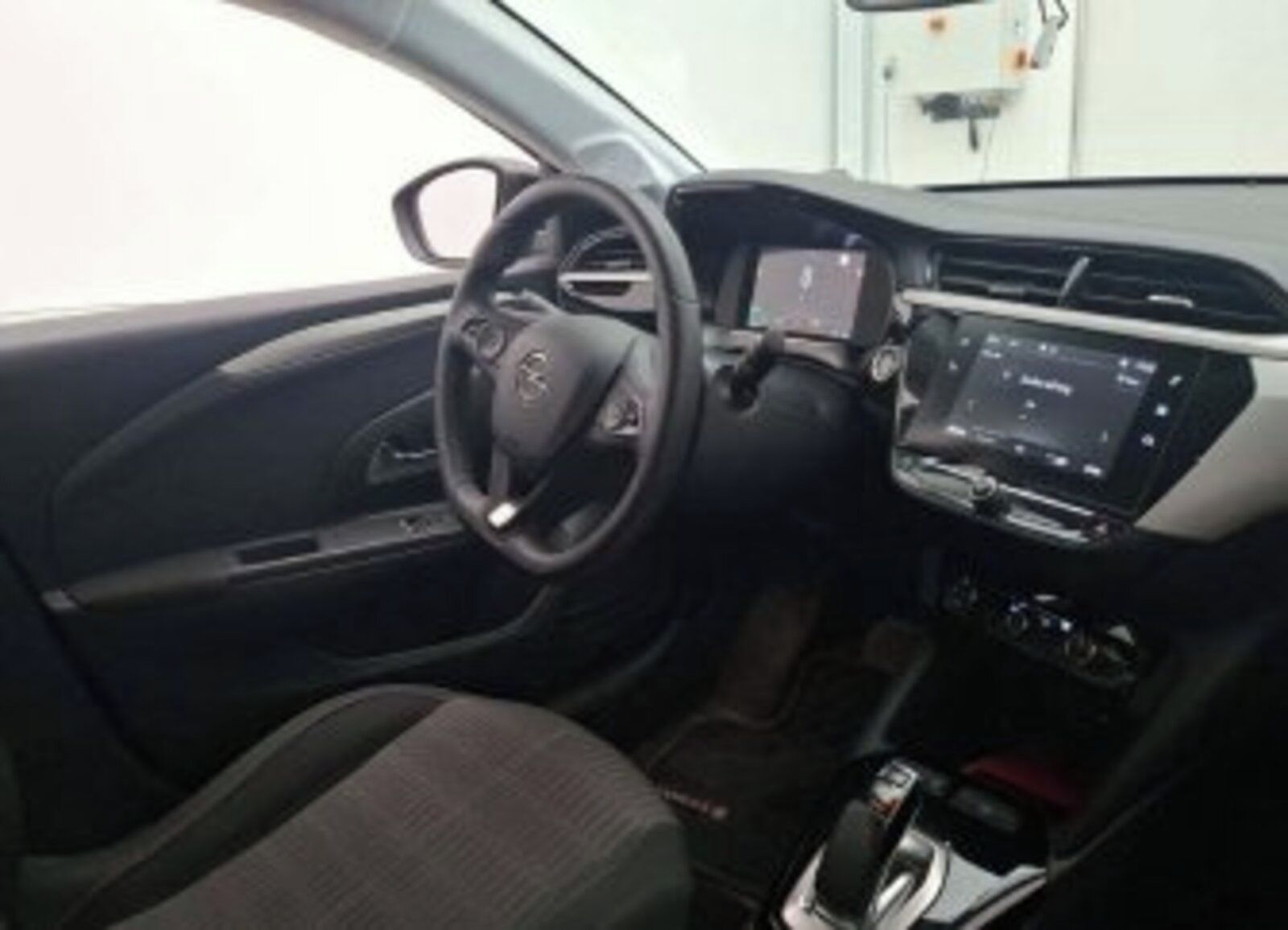 Opel Corsa, 50 kWh, SoH 92%, Edition - fotka 3