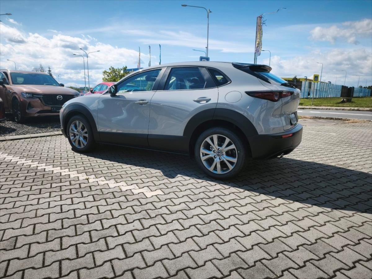 Mazda CX-30, 2,5 e-Skyactiv G140 6MT Centre - fotka 5