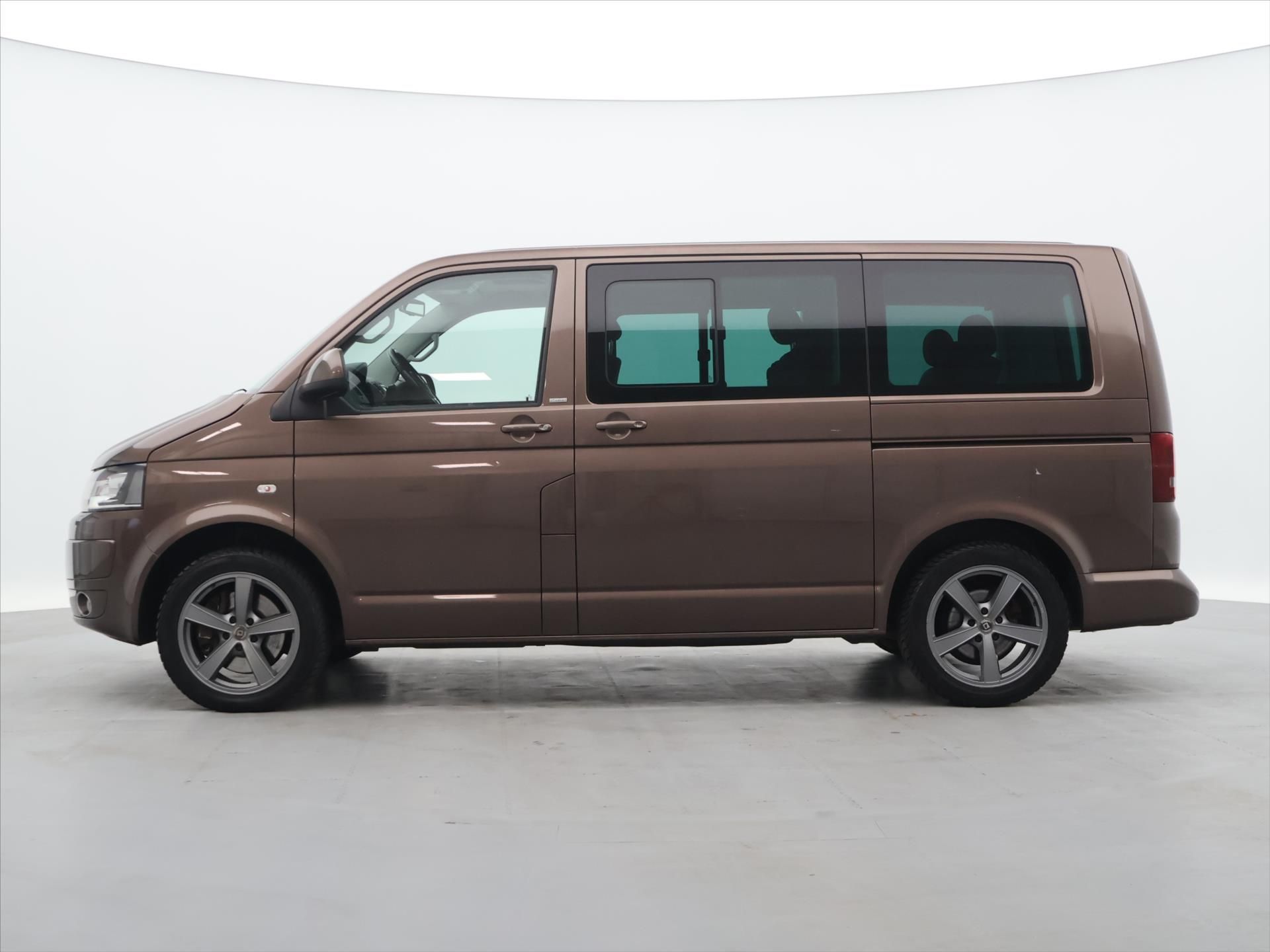 Volkswagen Multivan, 2,0 TDI 4Motion DSG Comfortlin - fotka 4