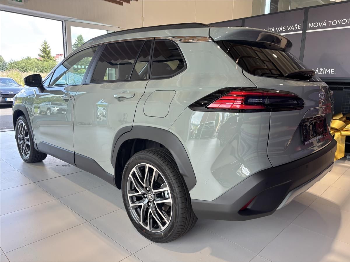 Toyota Corolla Cross, 2,0 Executive AWD - fotka 5