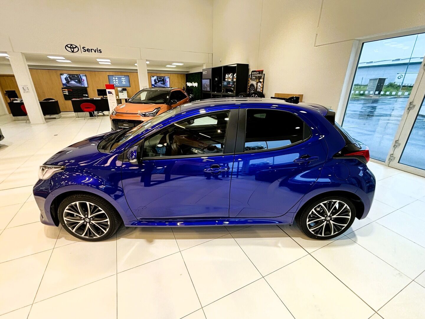 Toyota Yaris, 1,5  Style HEV - fotka 4