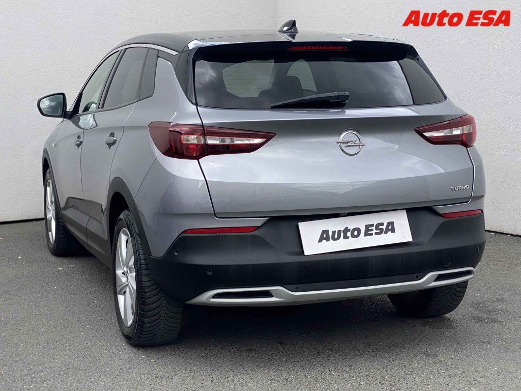 Opel Grandland X, 1.6,Innovation,navi - fotka 6