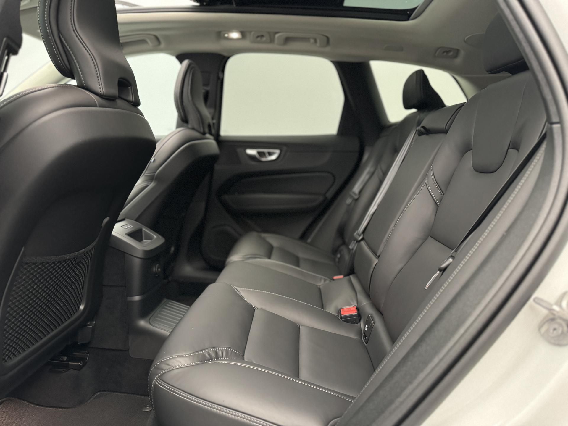 Volvo XC60, T8 AWD RECHARGE BRIGHT PLUS - fotka 5