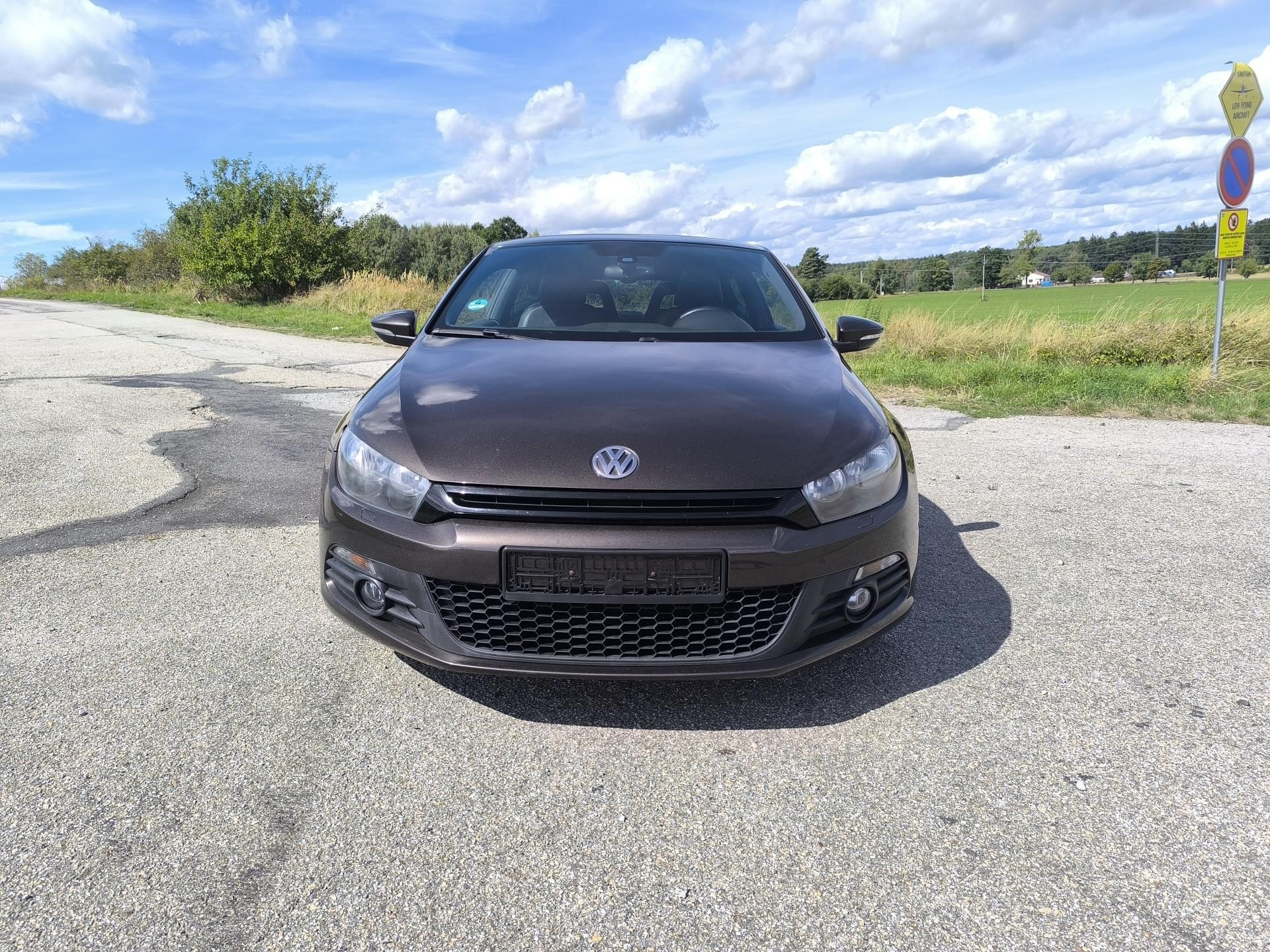 Volkswagen Scirocco, 1,4 BENZÍN,DOLOŽENÉ KM - fotka 2