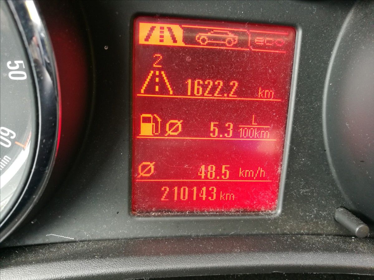 Opel Astra, 1,6 CDTi kombi - fotka 6