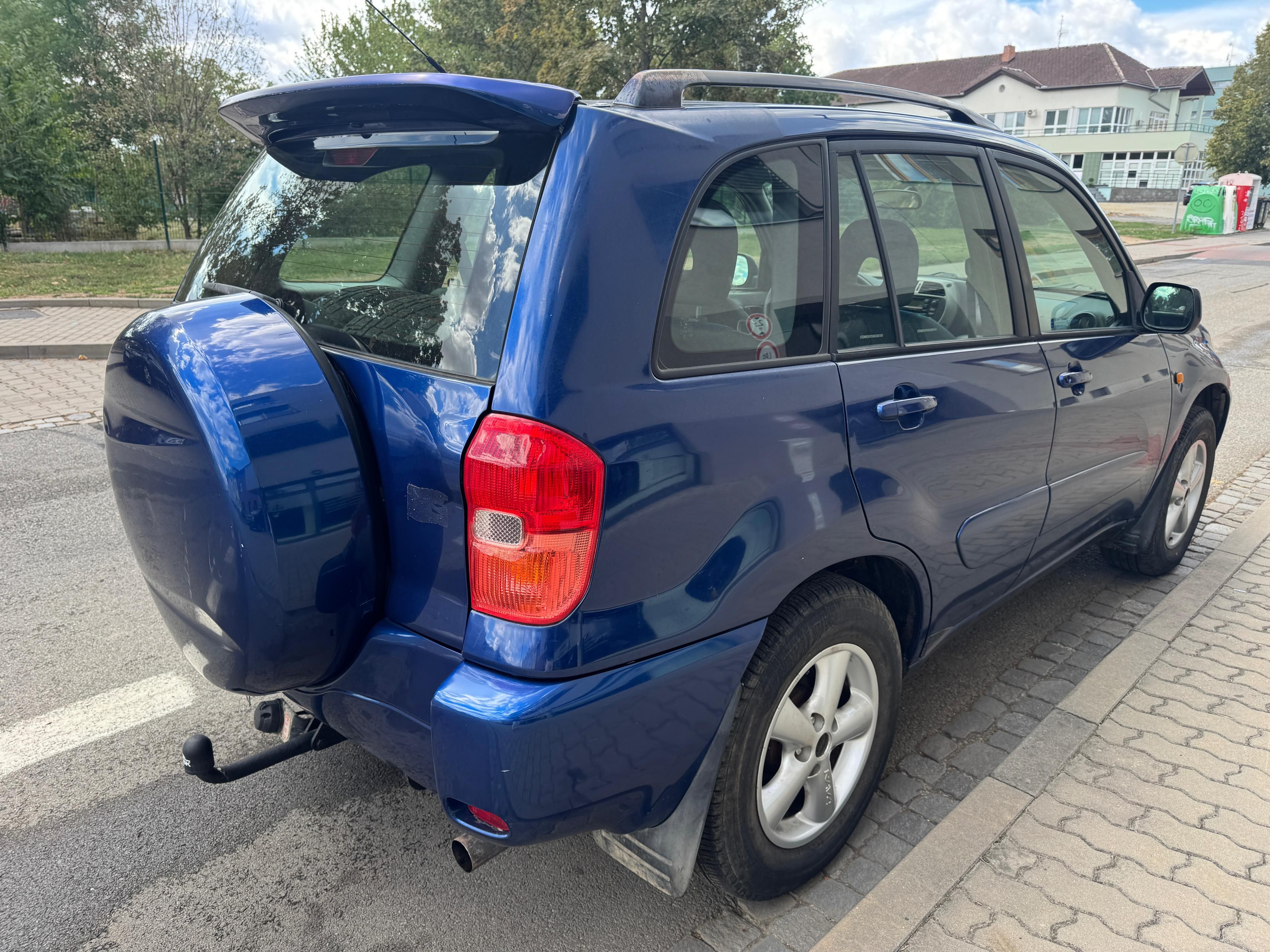 Toyota Rav4, 2.0VVTi, 4x4, tažné - fotka 5