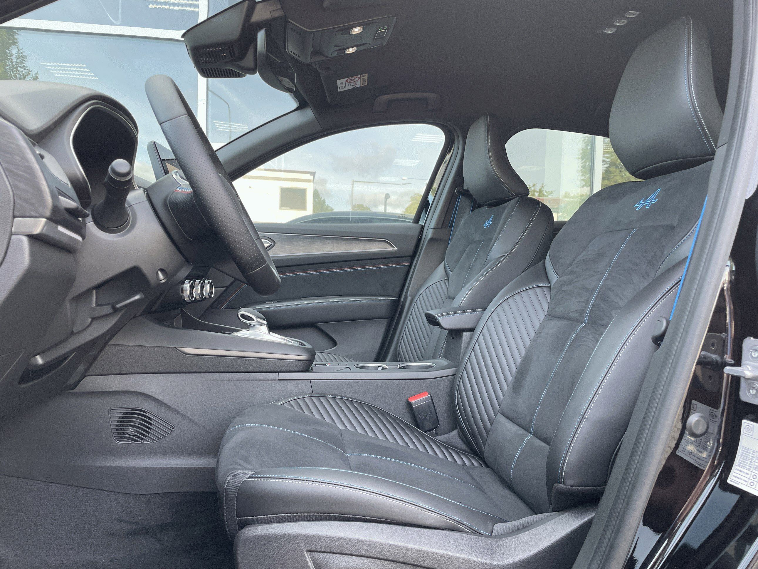 Renault Arkana, E-Tech hybrid 145 esprit Alpin - fotka 5