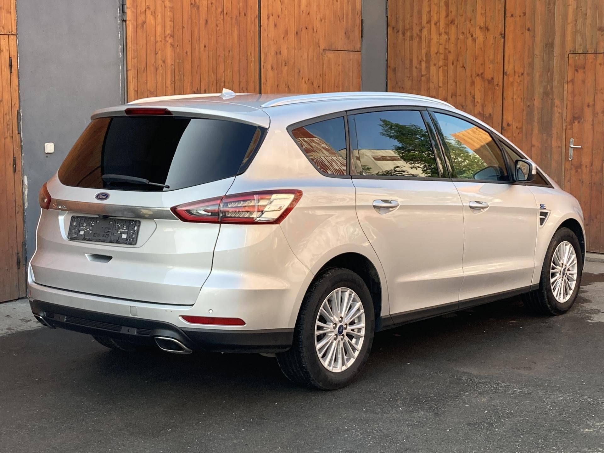 Ford S-MAX, 2.0TDCi 140kW servis Ford - fotka 5