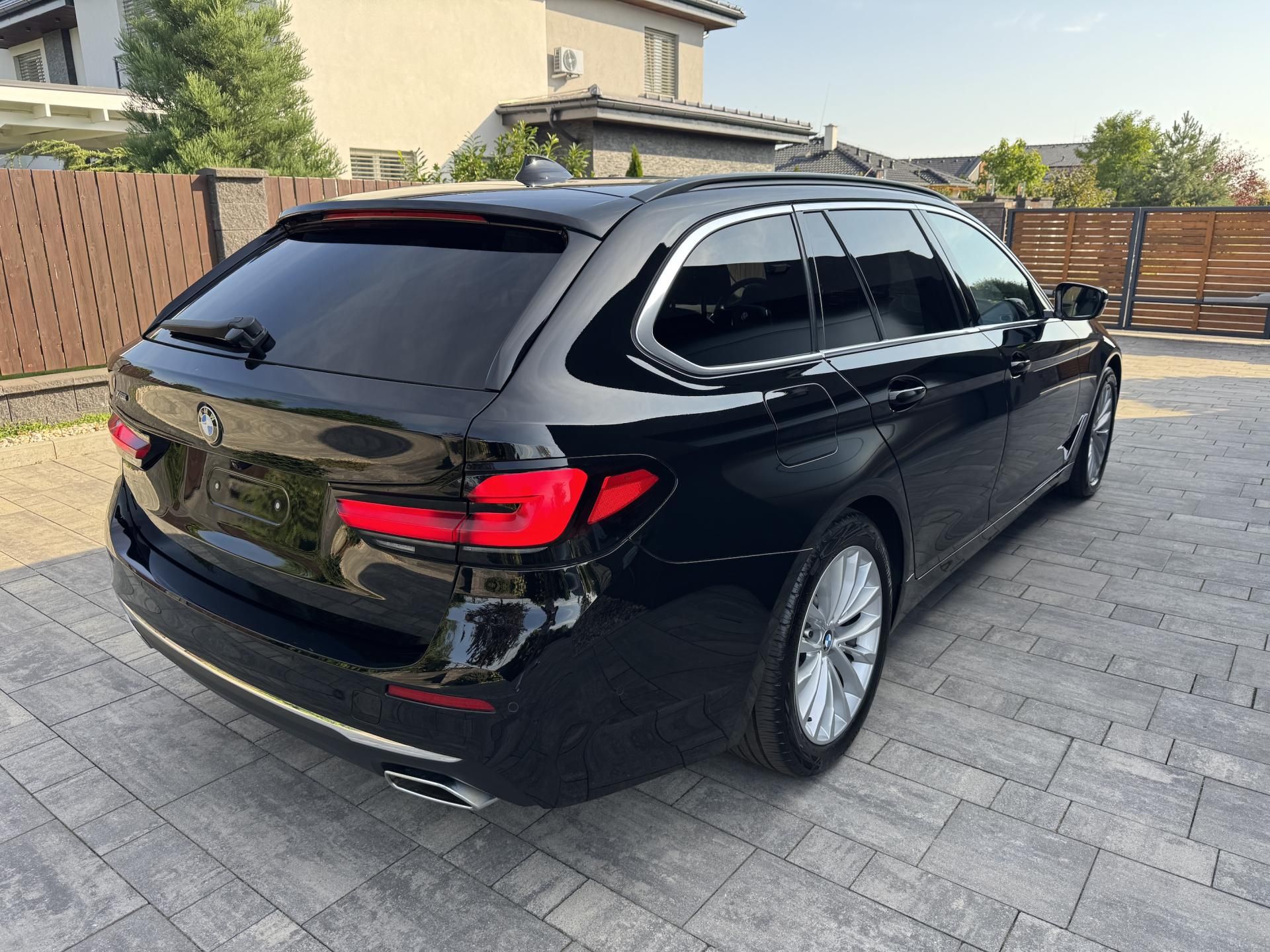 BMW Řada 5, 520xd, Luxury Line, Panorama - fotka 5
