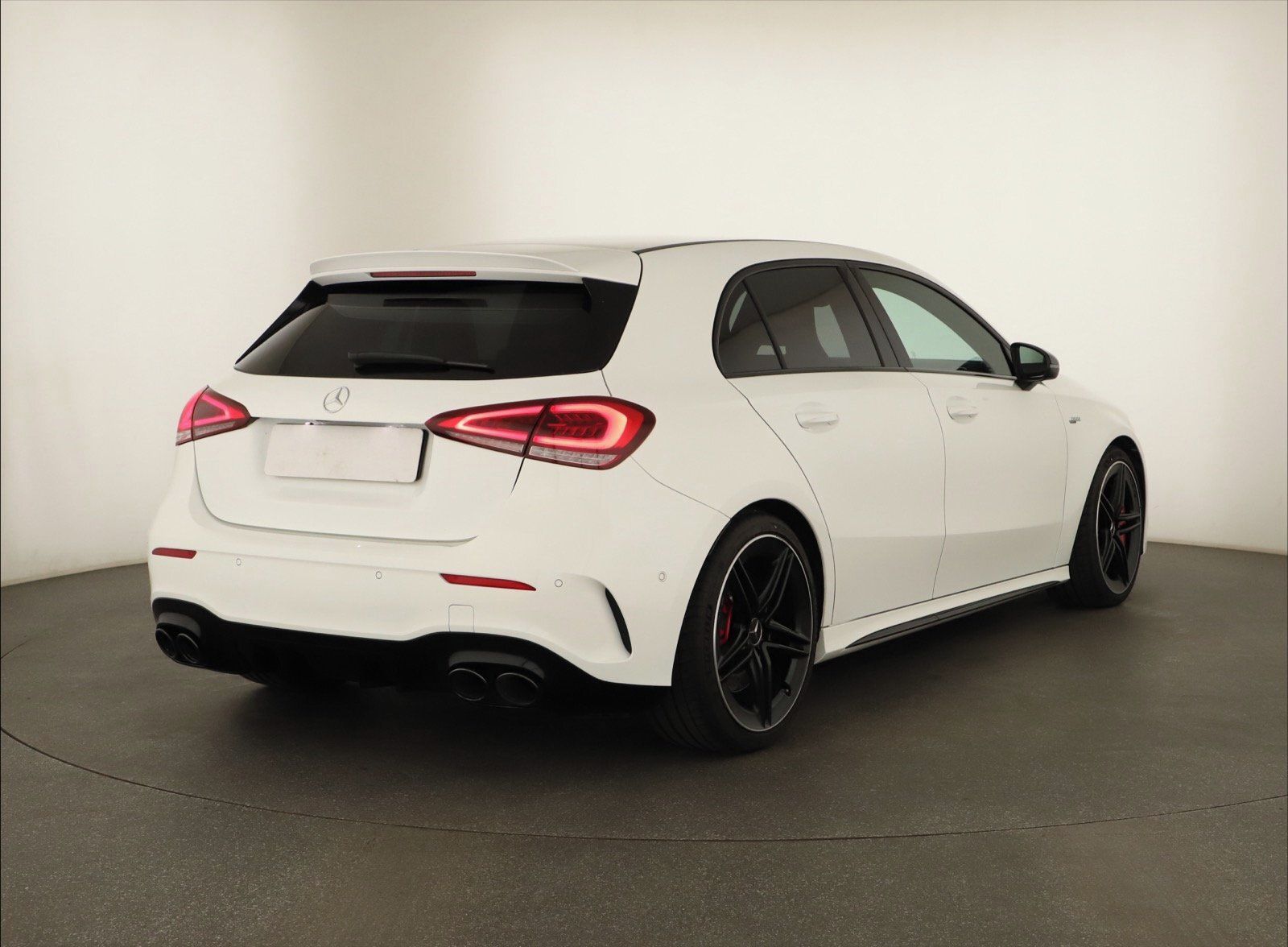Mercedes-Benz Třídy A, 45S AMG 4MATIC+, AMG line - fotka 5