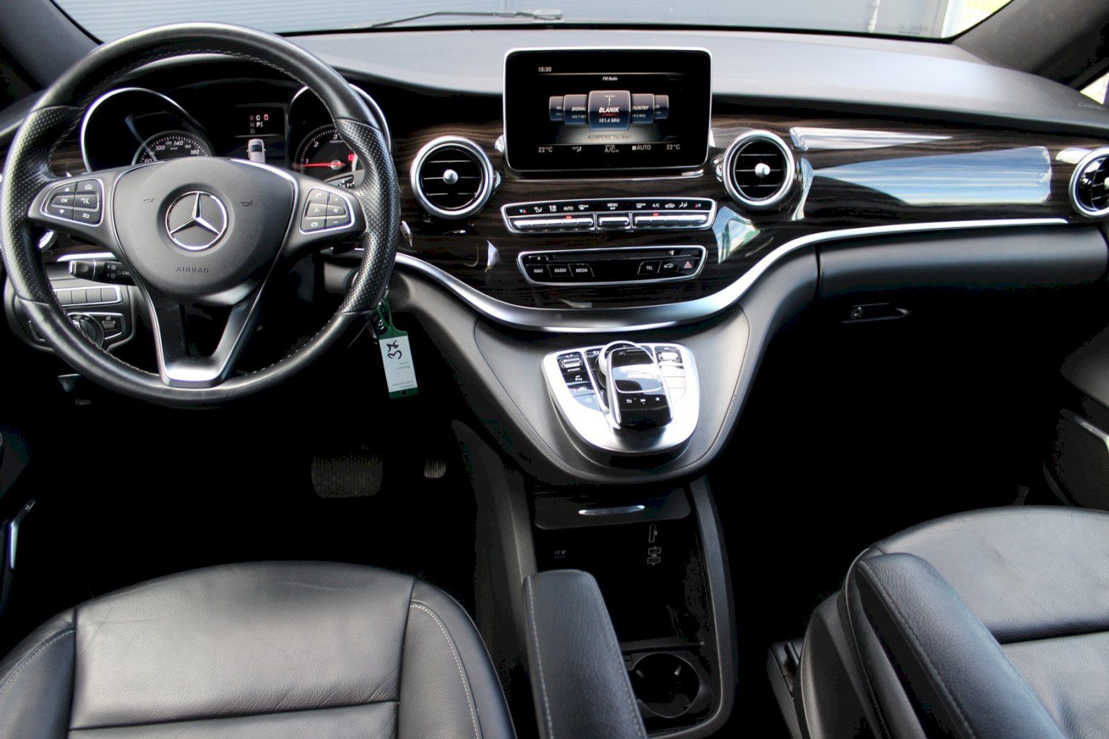 Mercedes-Benz Třídy V, 220D/120 kW L Exlusive - fotka 5