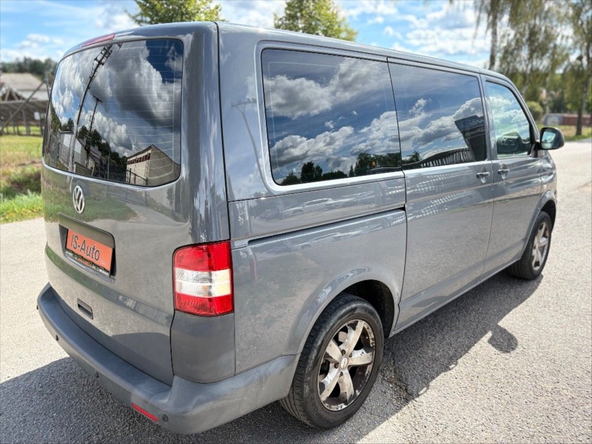 Volkswagen Transporter, 2,0 TDi  5 míst ve voze - fotka 3