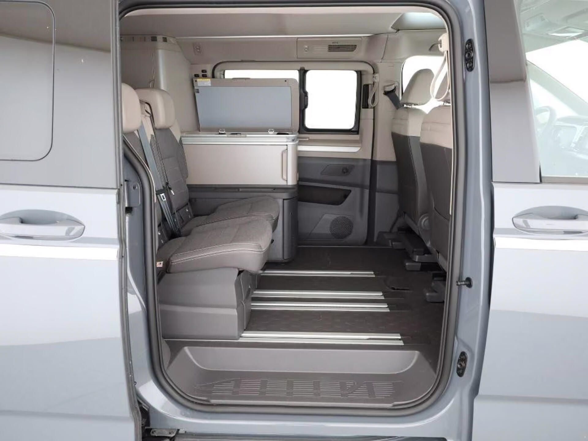 Volkswagen California, eHybrid 4M Ocean IQ El.střecha - fotka 5
