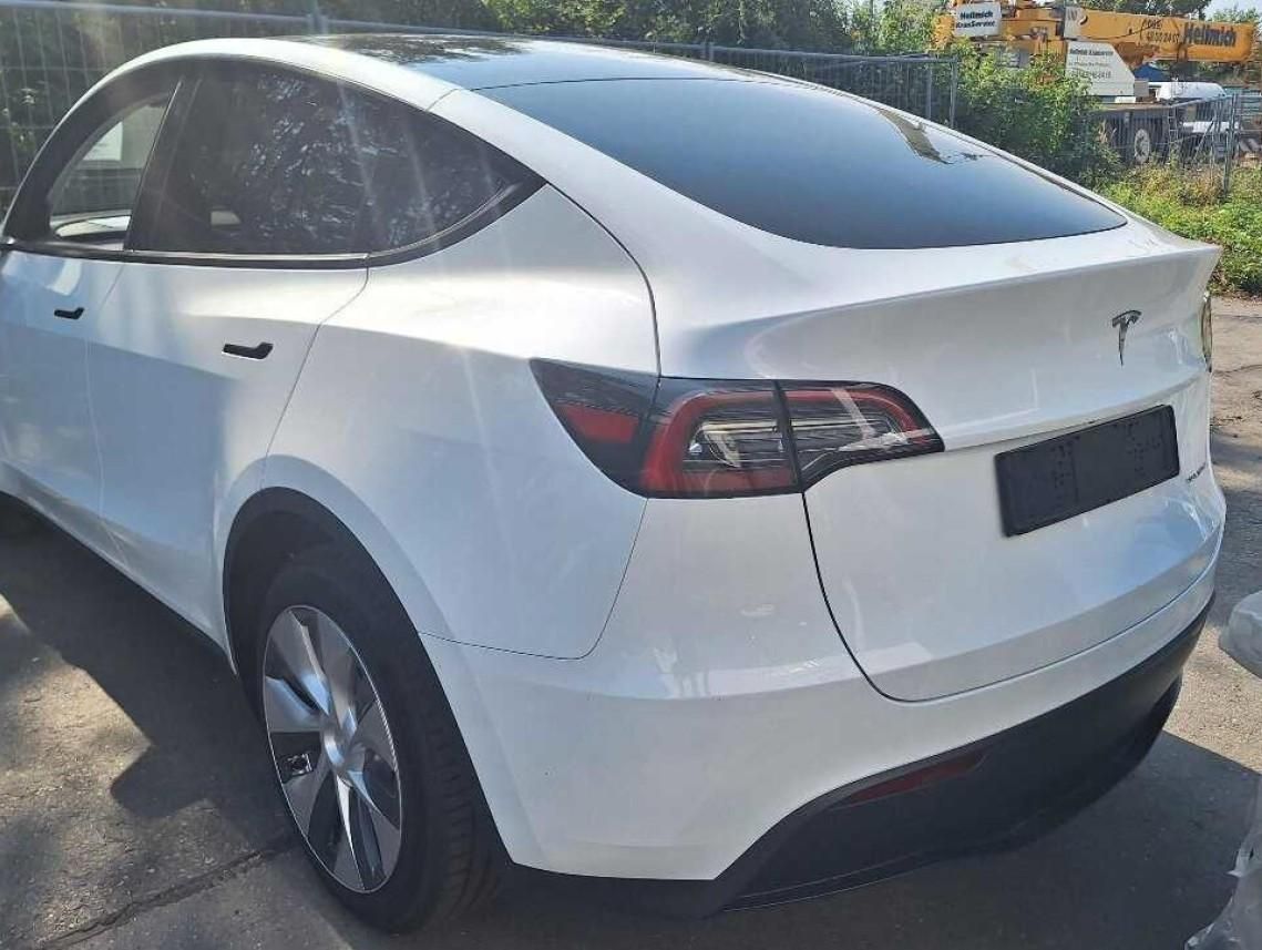 Tesla Model Y, AWD Long Range    PŘIPRAVUJEME - fotka 3