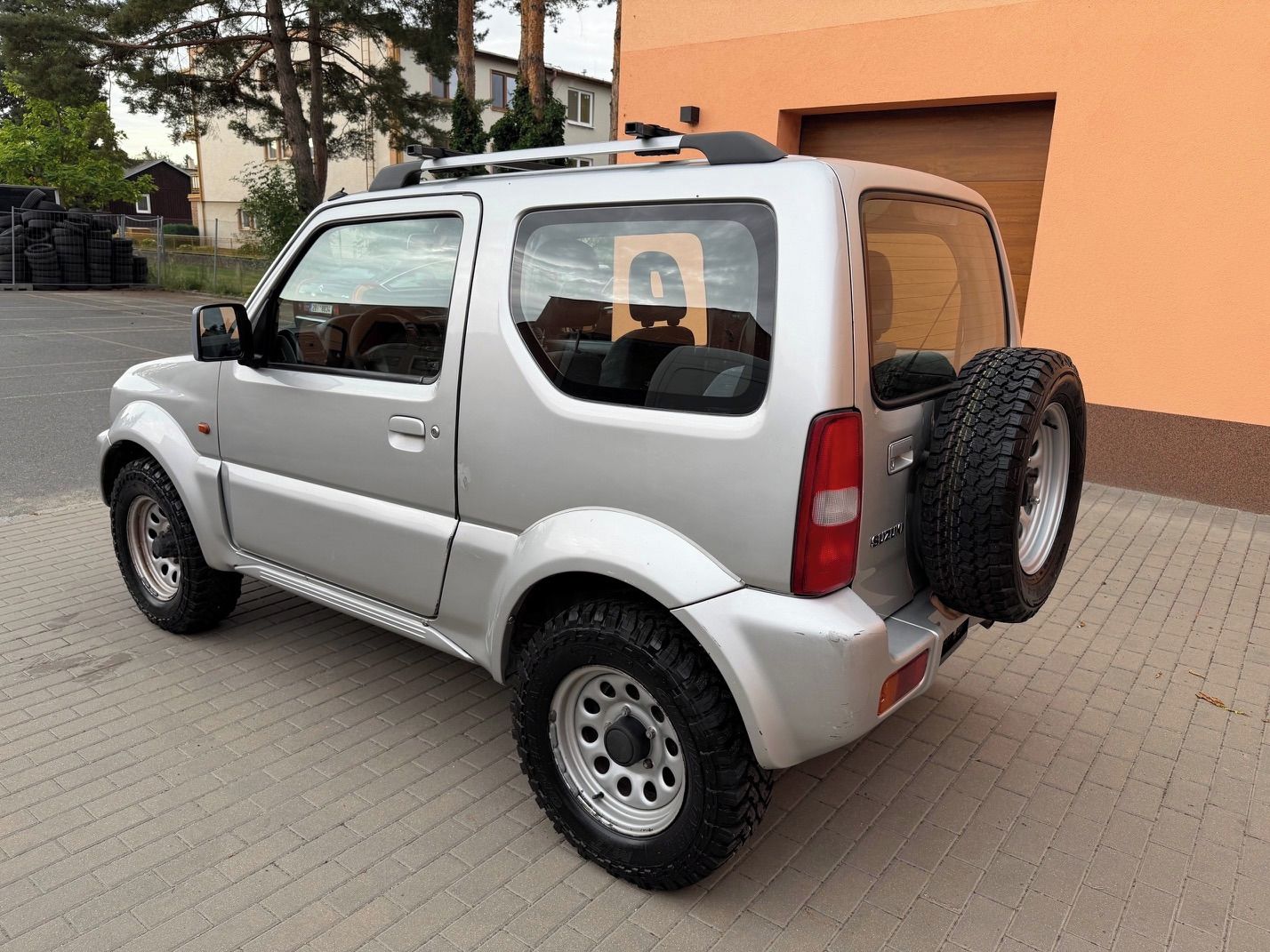 Suzuki Jimny, 1.3 16V + LPG, BEZ KOROZE - fotka 4