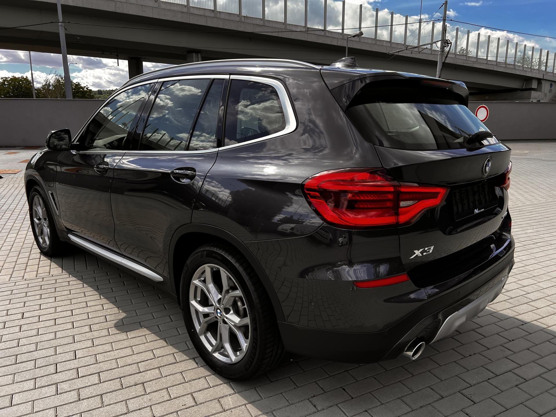 BMW X3, 30e xDrive 1. majitel - fotka 5