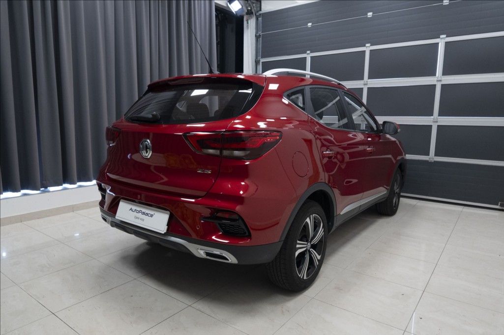 MG ZS, 1,5 ESSENTIAL PLUS ZÁRUKA 2031 - fotka 4