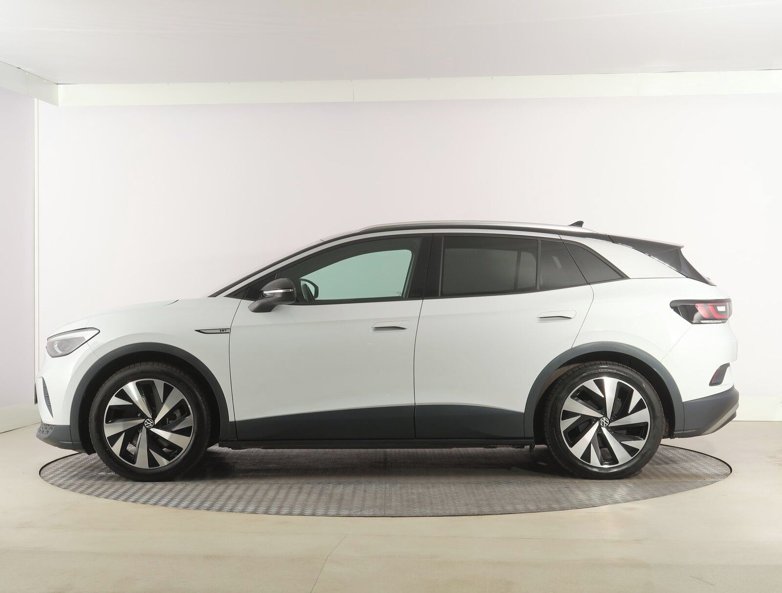 Volkswagen ID.4, Pro Perf. (82 kWh), Automat - fotka 3