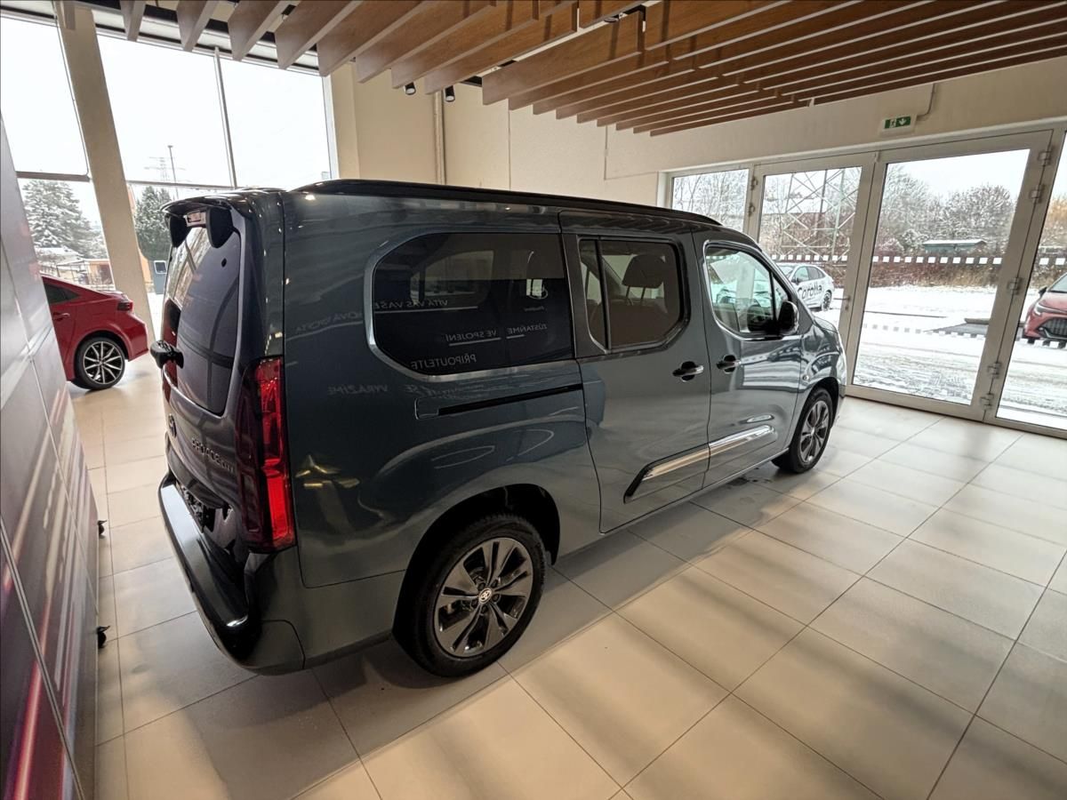 Toyota Proace City Verso, 1,5   LWB 1.5D 130 AT VIP - fotka 6