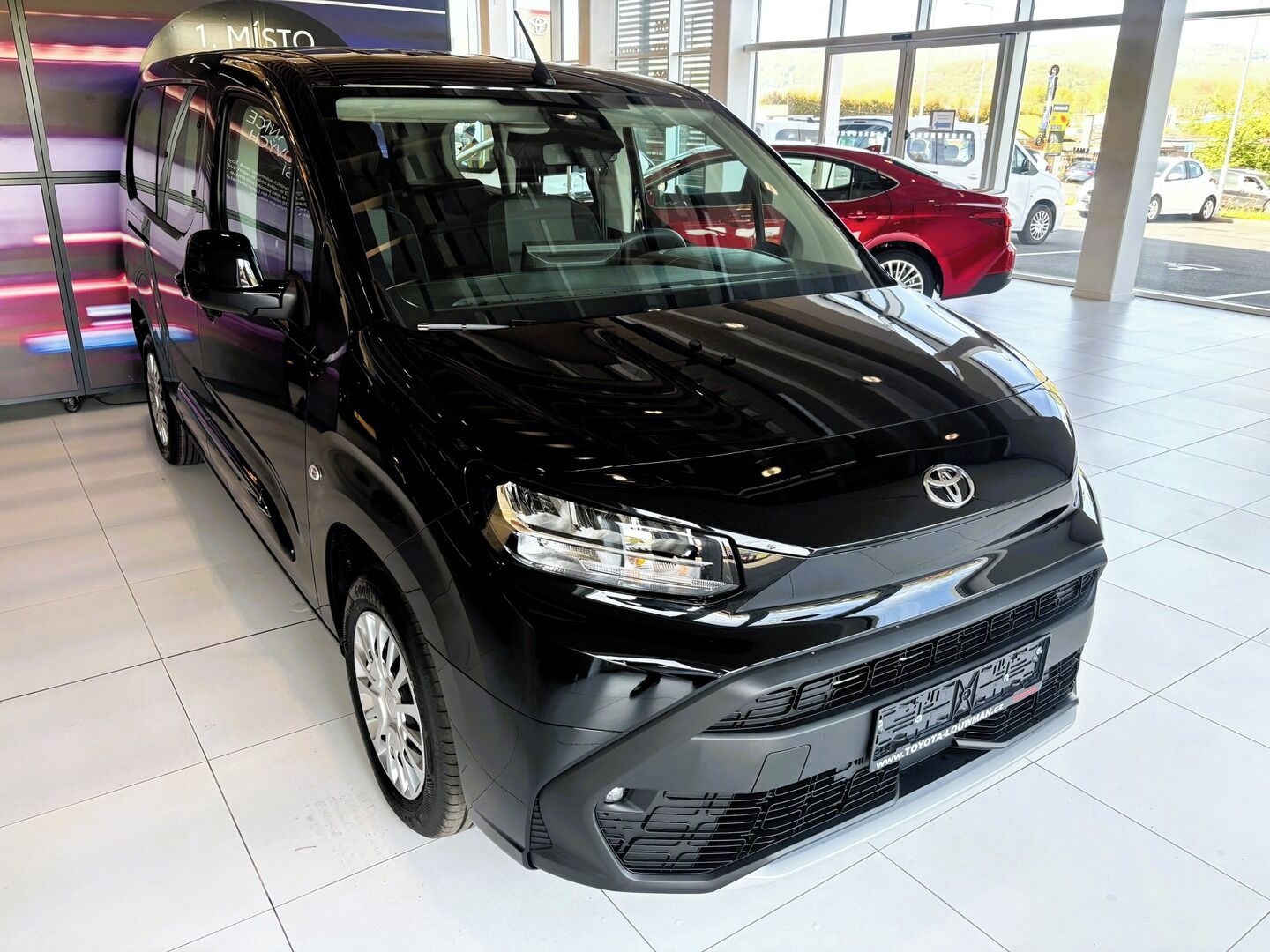 Toyota Proace City Verso, 1,2 Business LWB 7 míst