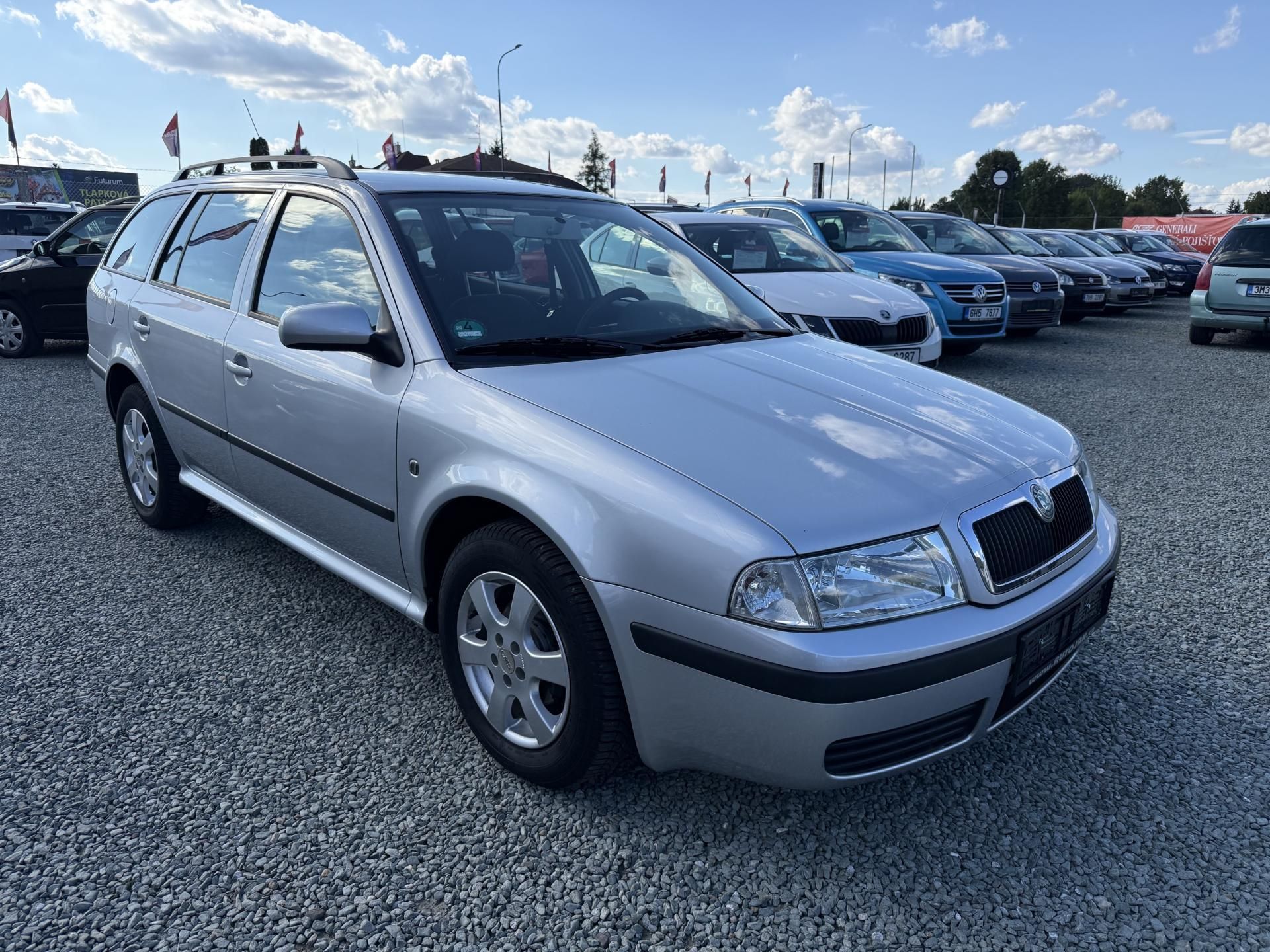 Škoda Octavia, 1.6i TOUR