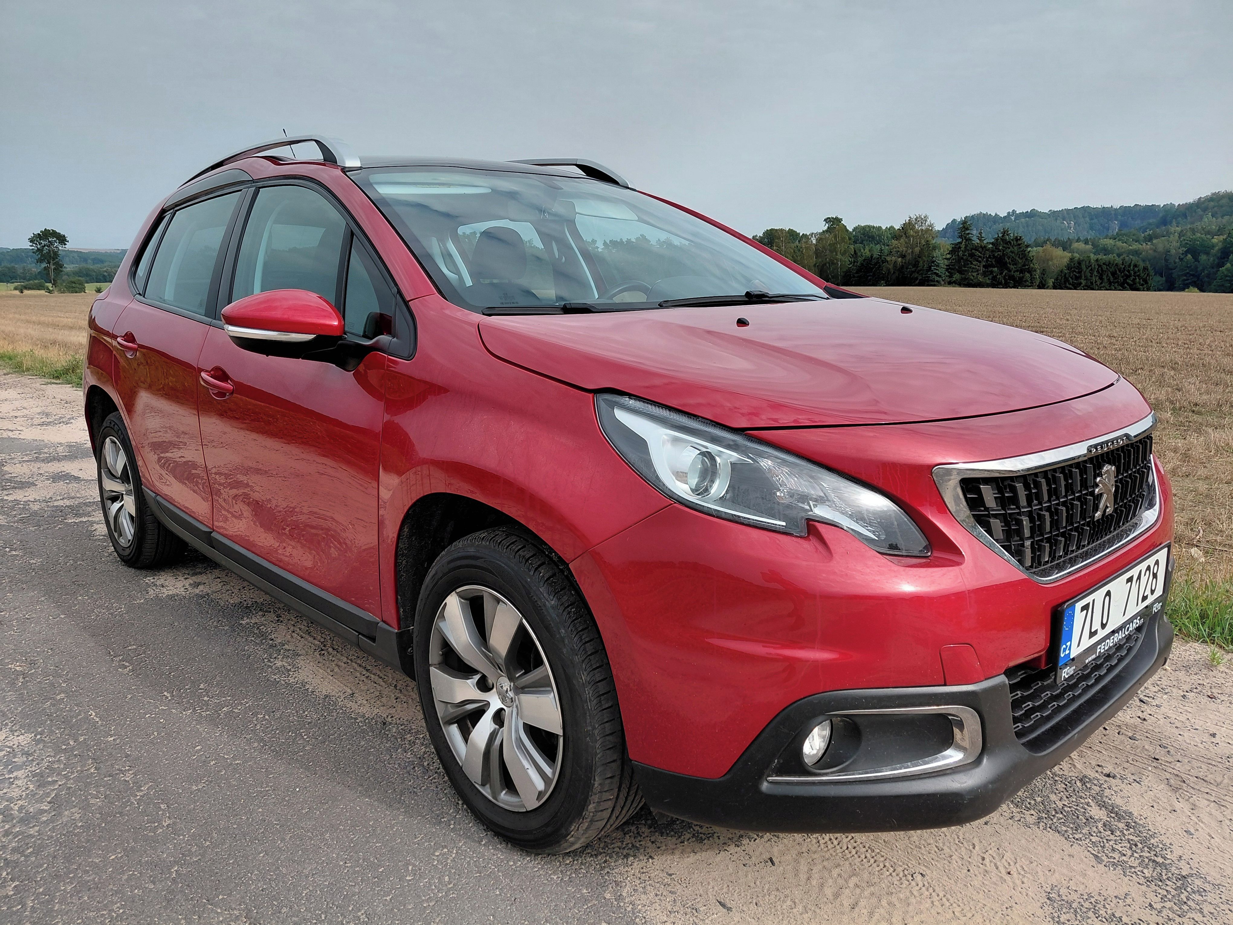 Peugeot 2008, 50t.km,kamera,panorama,6xrychl - fotka 2