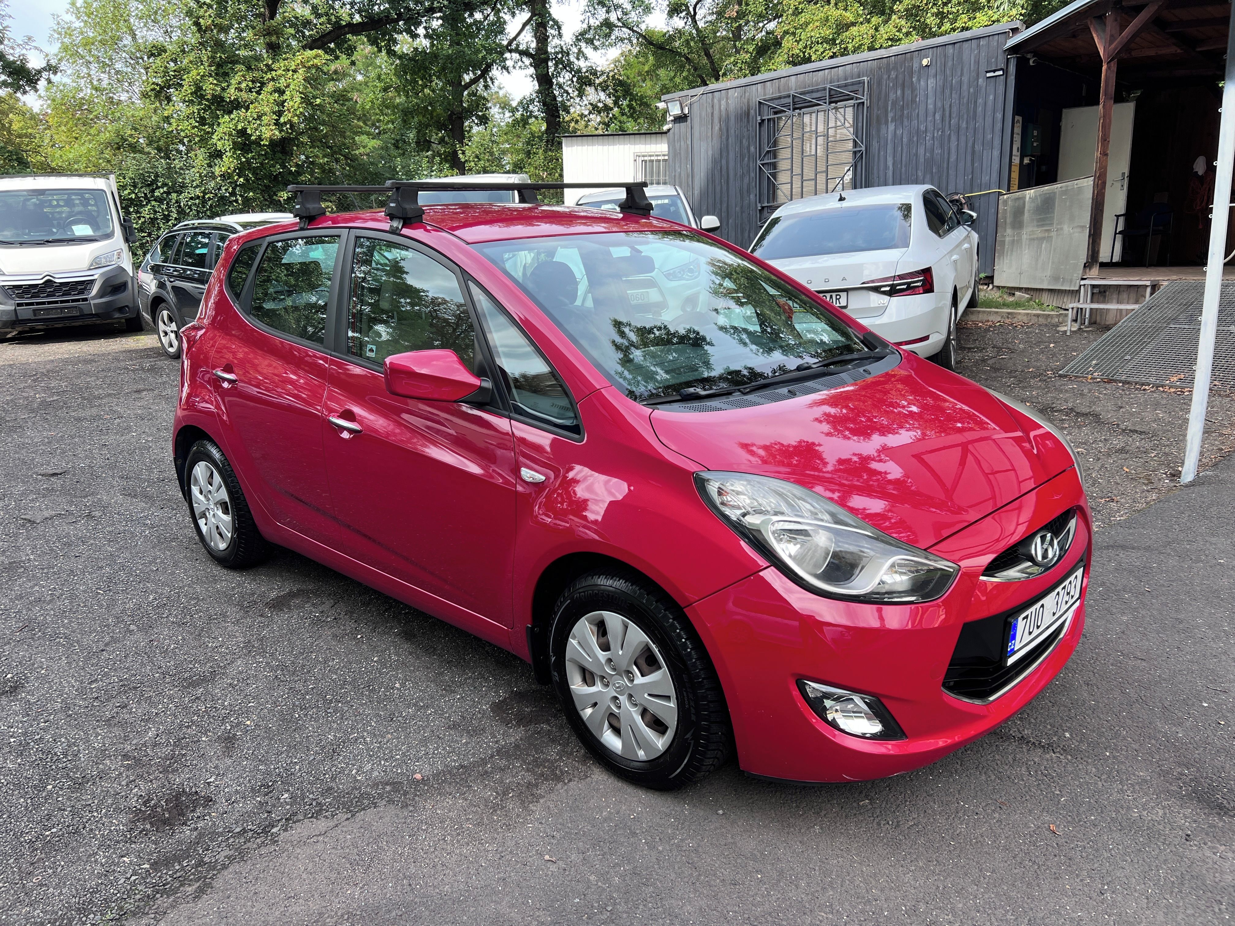 Hyundai ix20, 1,6i, 92 Kw, nové v ČR, 1. maj - fotka 3