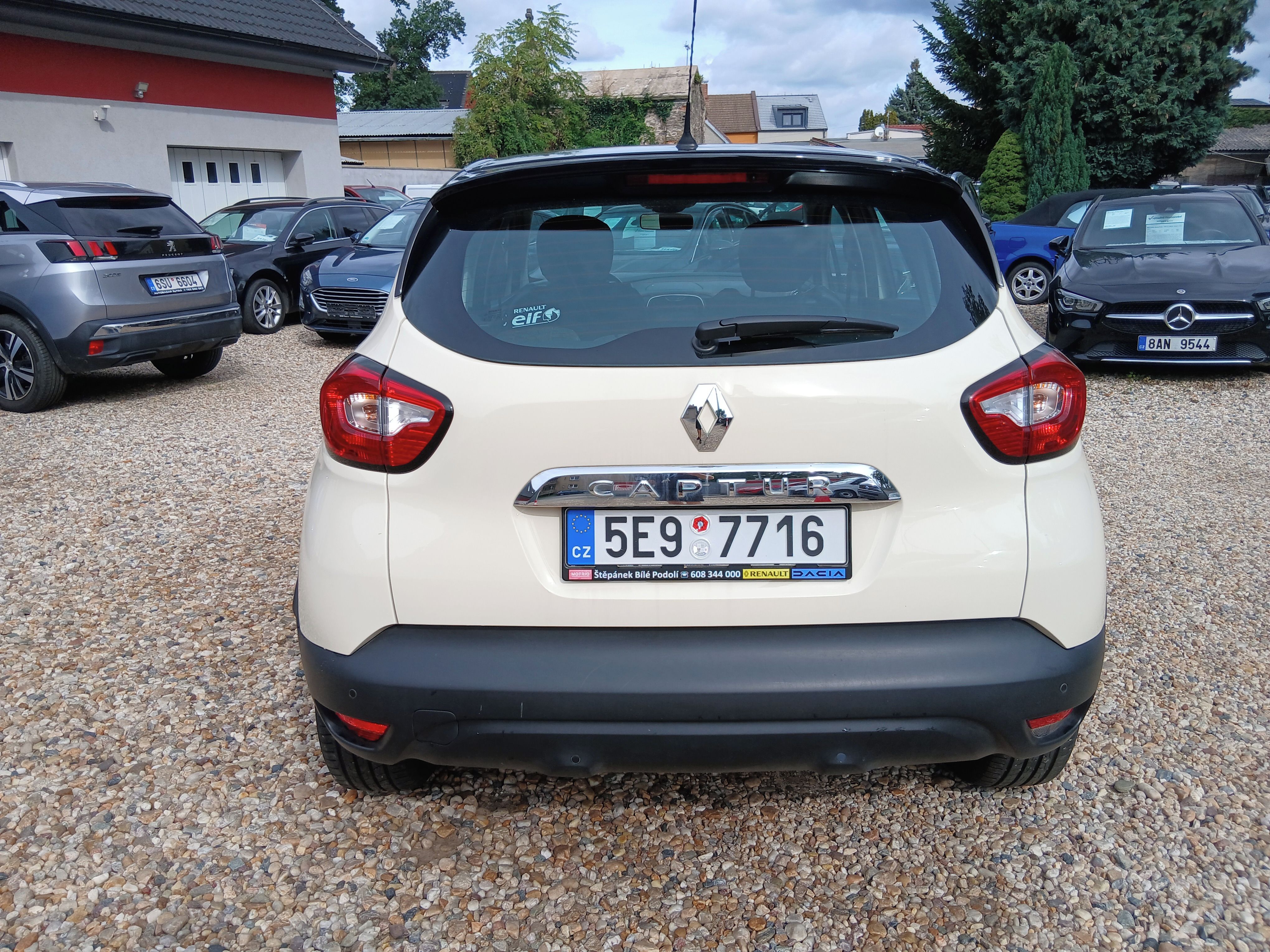 Renault Captur, 1.2i 87KW Automat,ČR+Z.kola - fotka 6