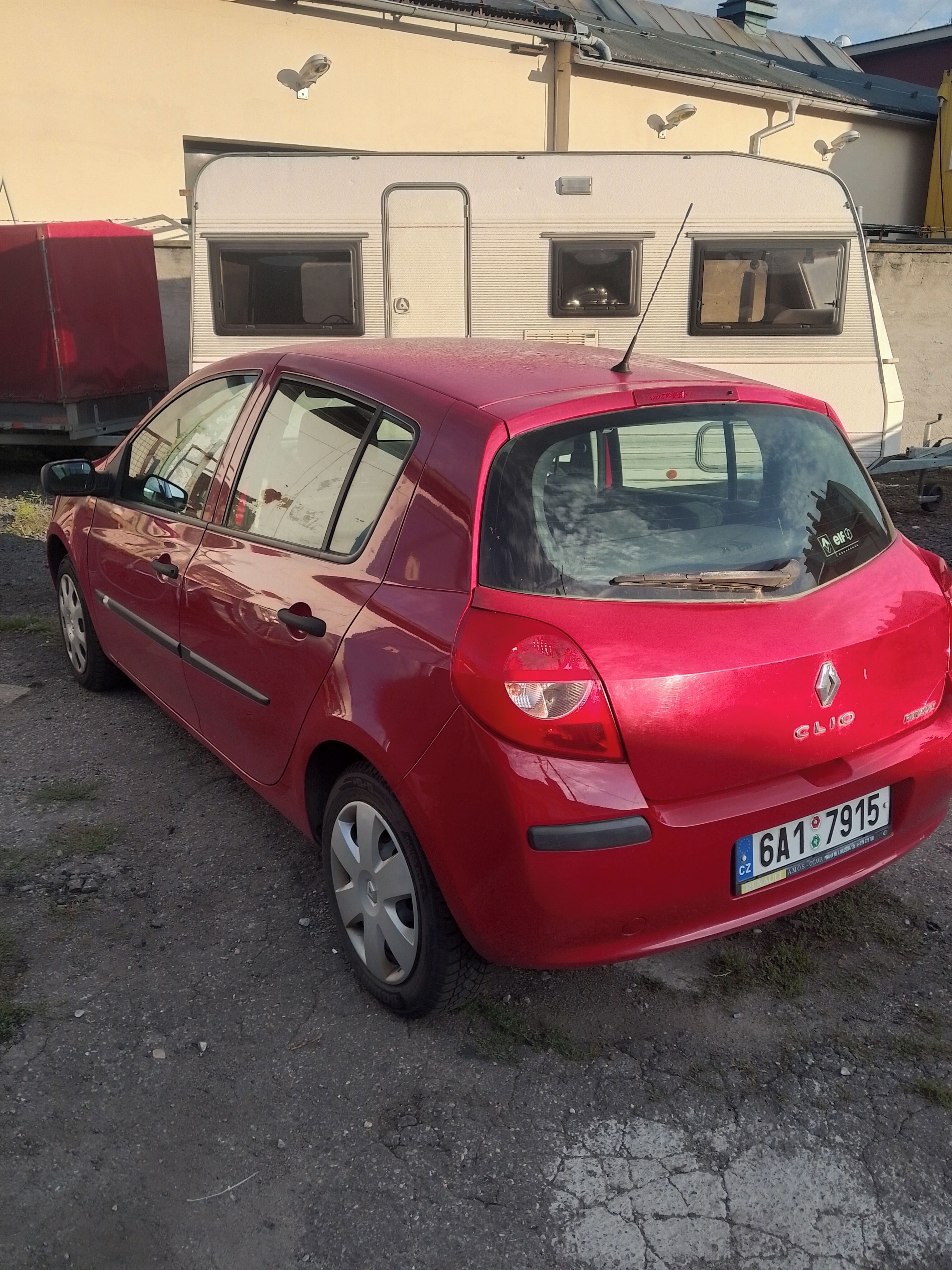 Renault Clio - fotka 2
