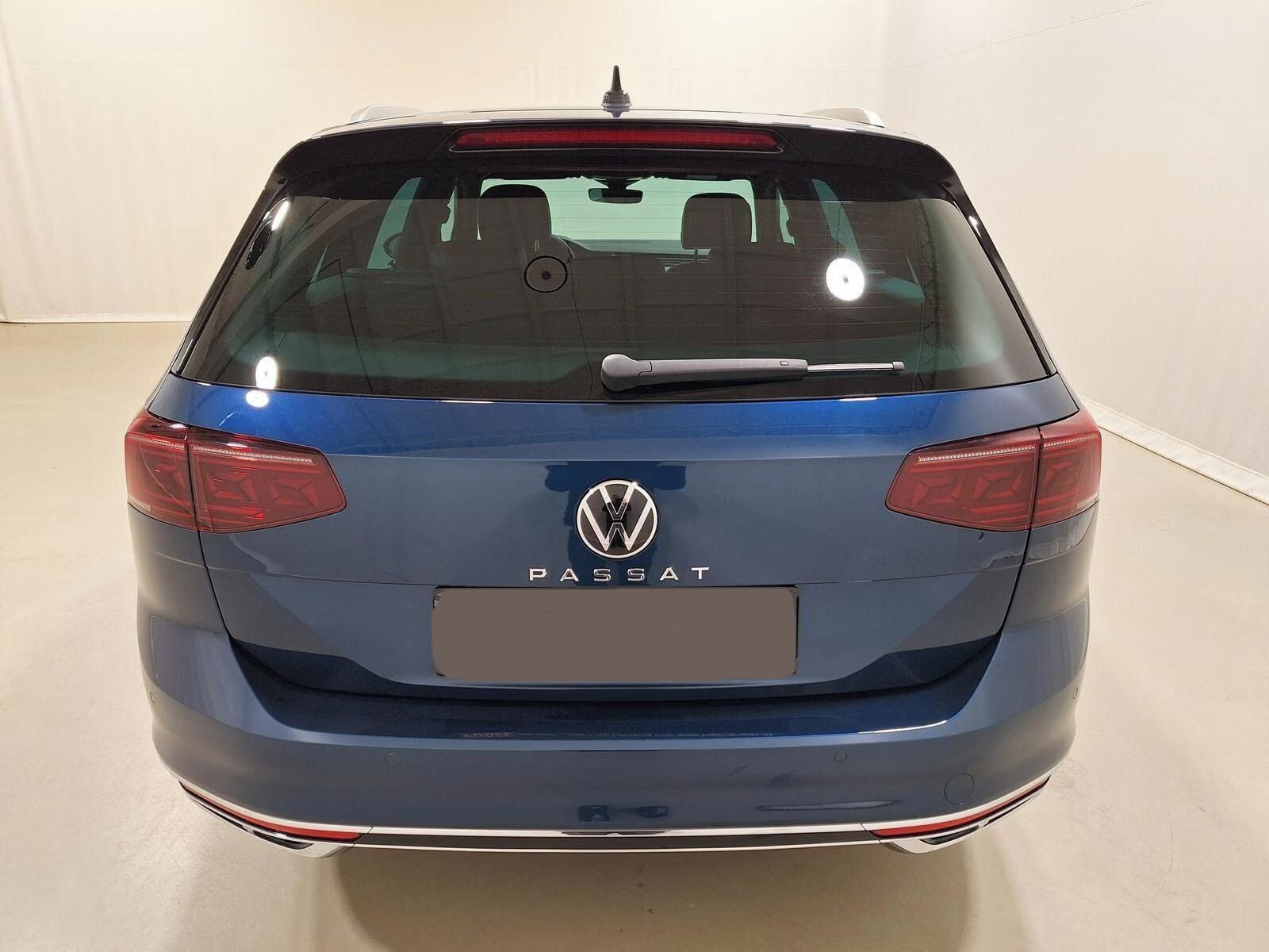 Volkswagen Passat Variant, 2.0 TSI DSG Elegance R-LINE - fotka 6