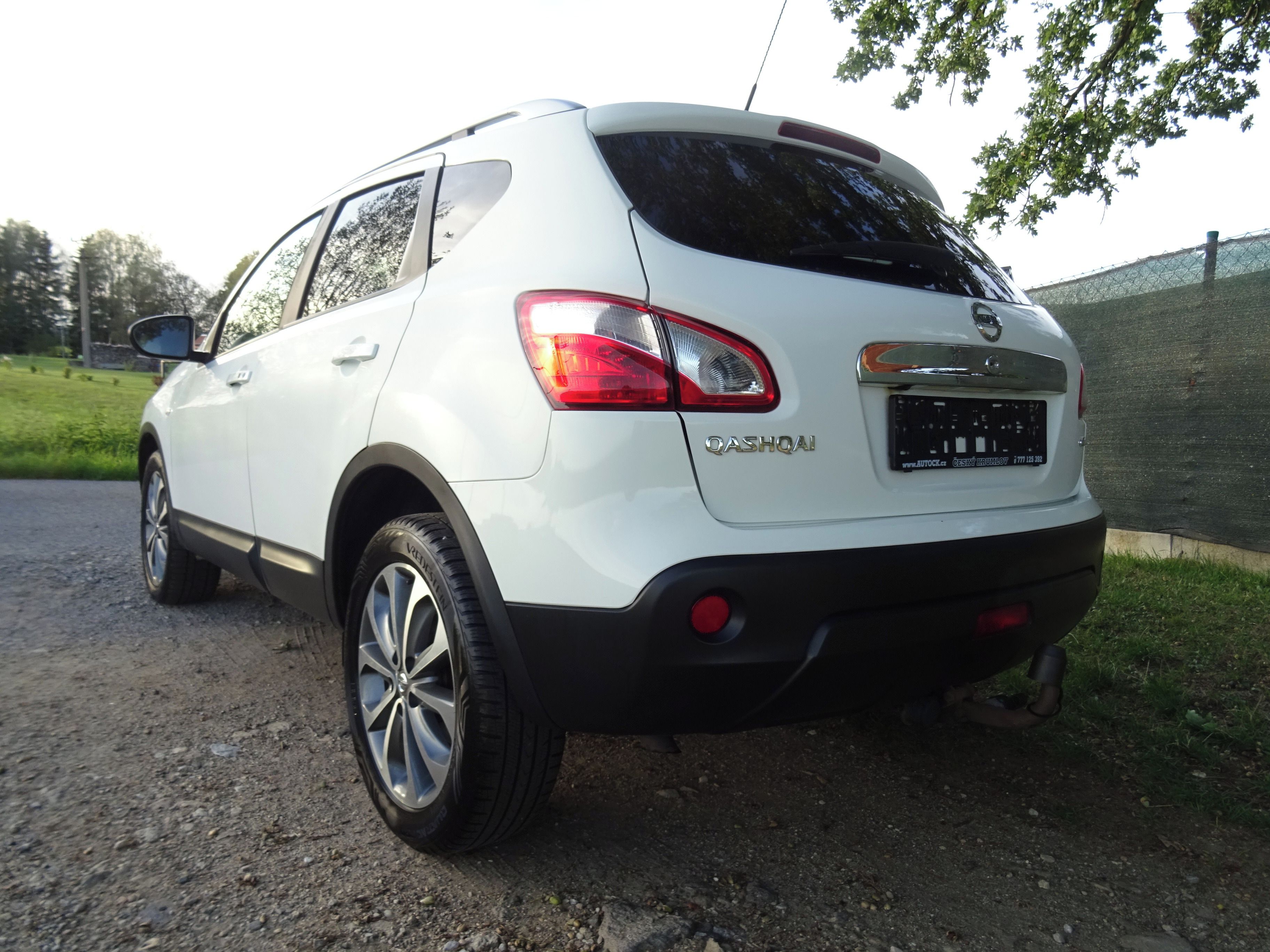 Nissan Qashqai, 2,0 dCi 4x4 tažné,pěkná výbava - fotka 5