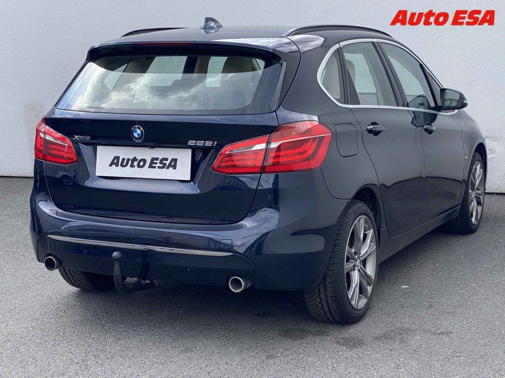 BMW Řada 2, 2.0 225i,AT - fotka 4