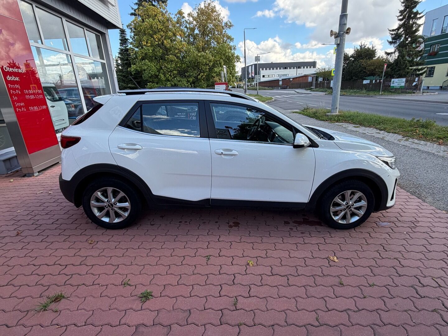 Kia Stonic, 1.4 CVVT, 73 kw ,ČR,Exclusive - fotka 4