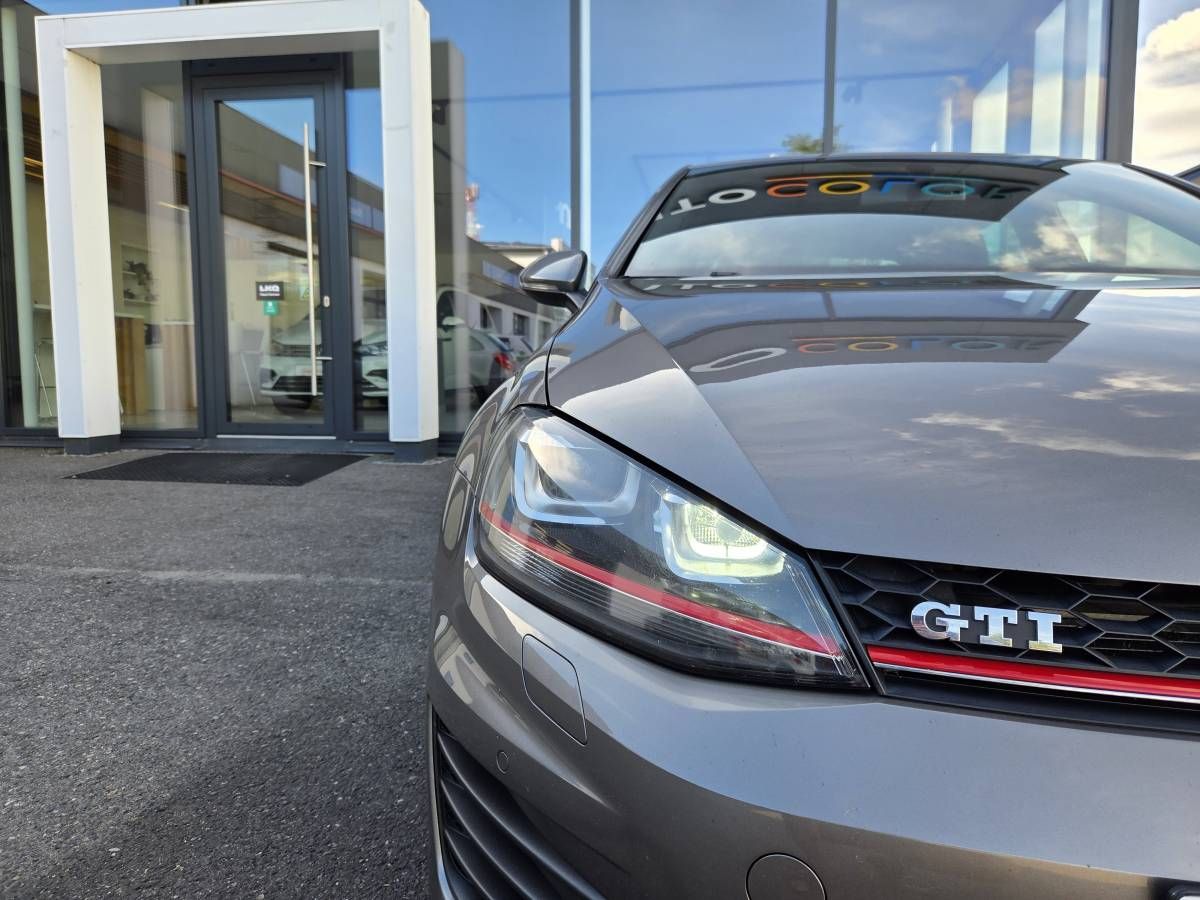 Volkswagen Golf, 2.0 GTI - fotka 6