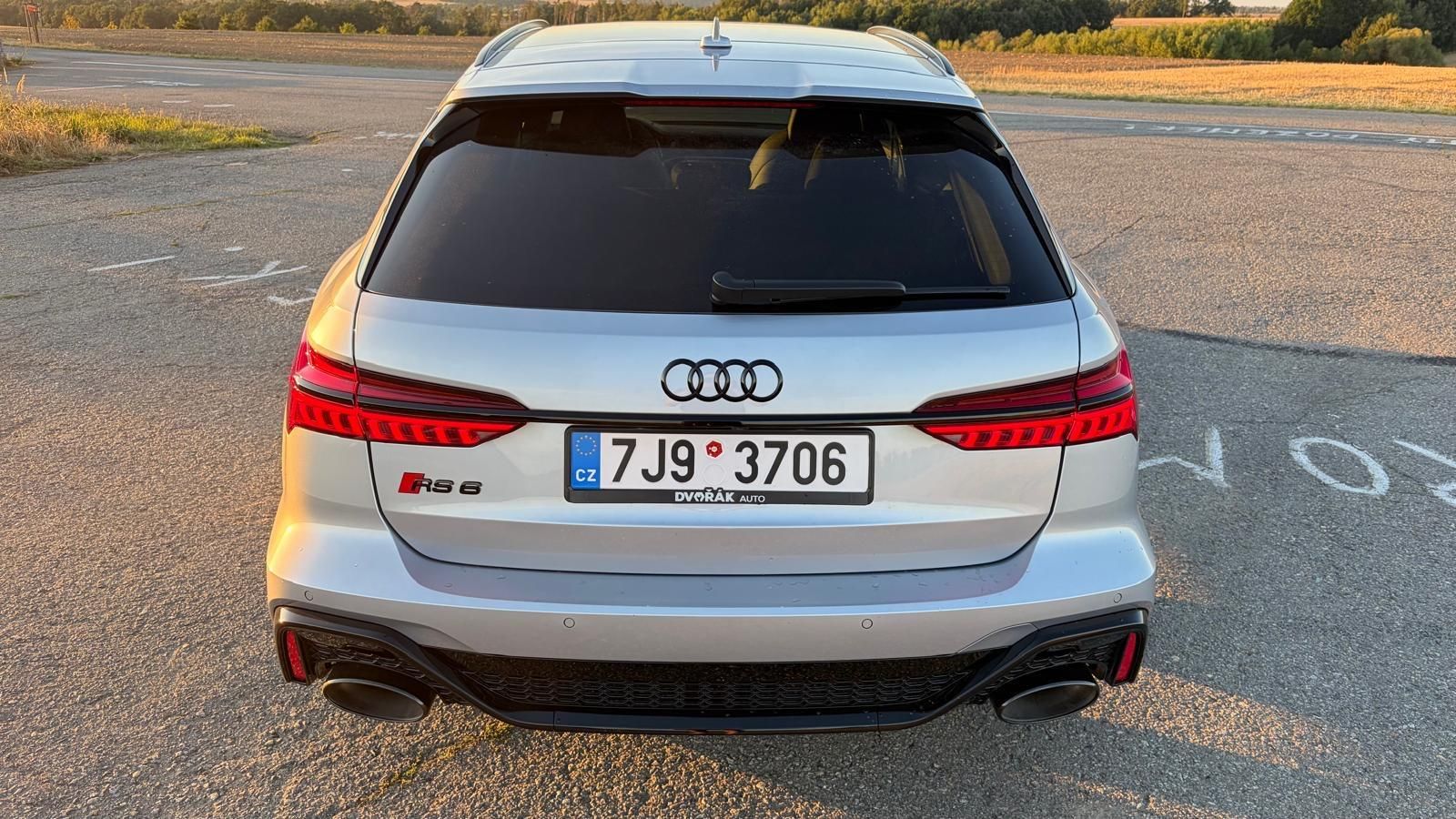 Audi RS6, AVANT 4.0i - fotka 5
