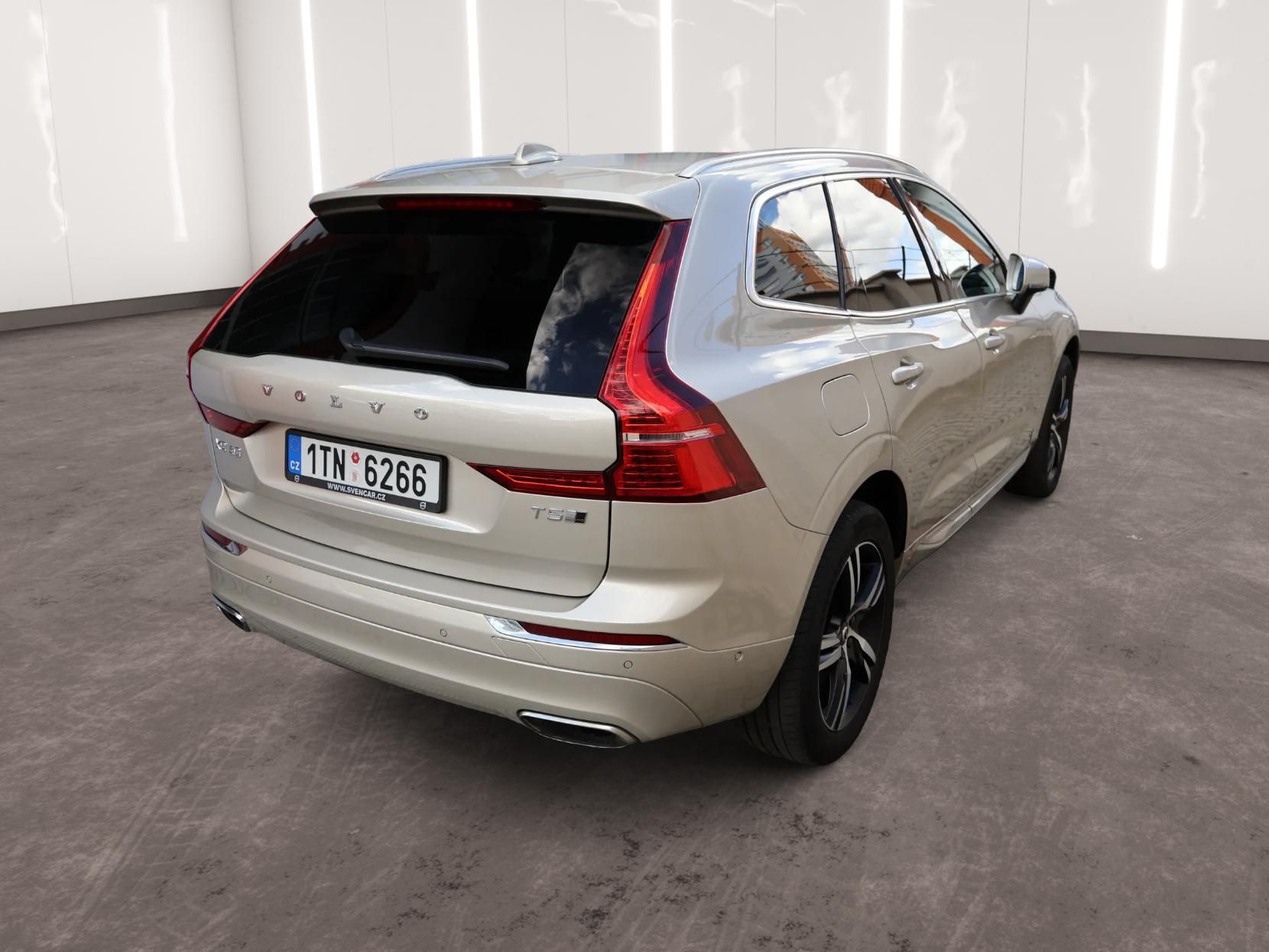 Volvo XC60, T5 AWD Inscription - fotka 4