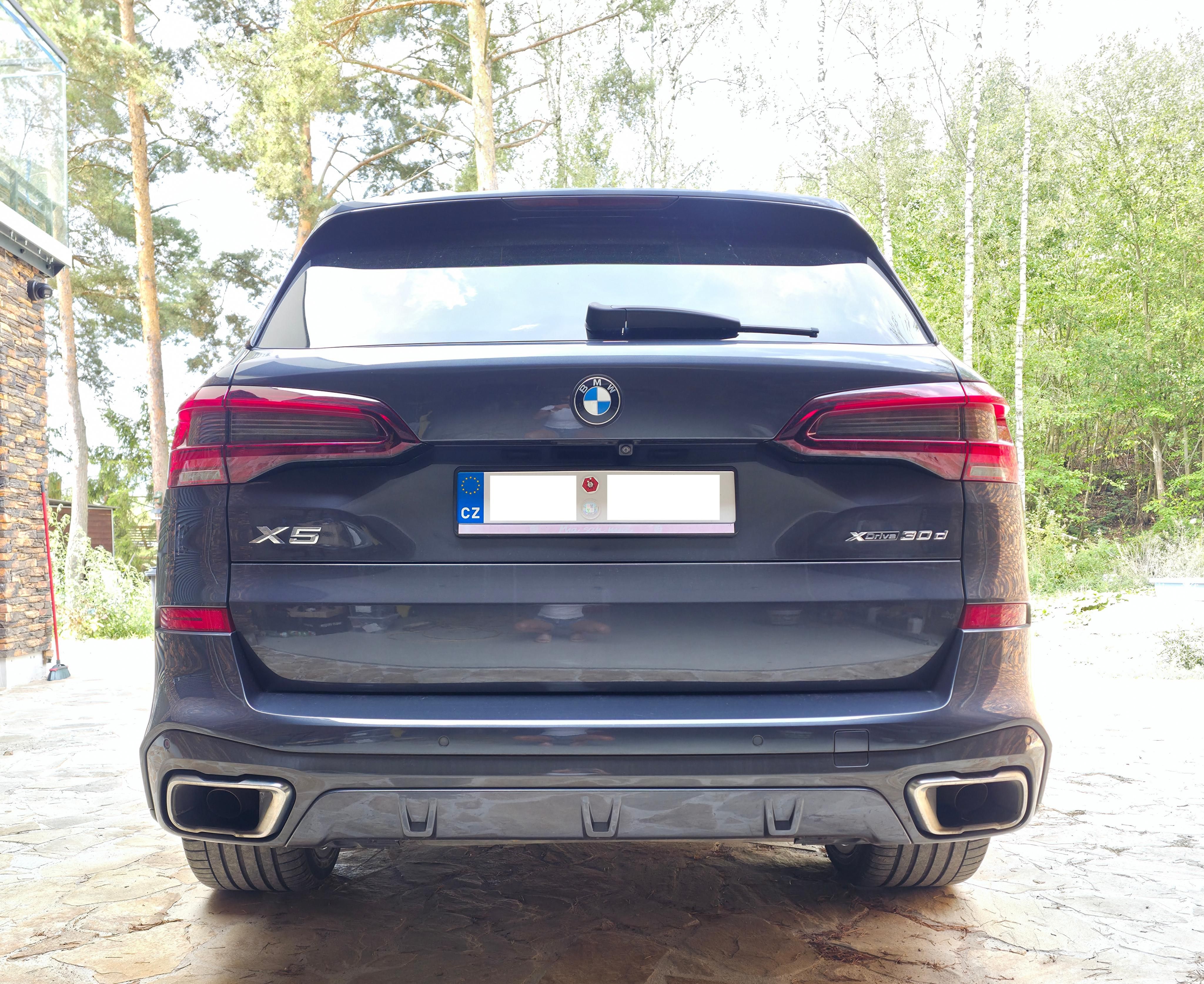 BMW X5, xDrive30d M packet - fotka 3