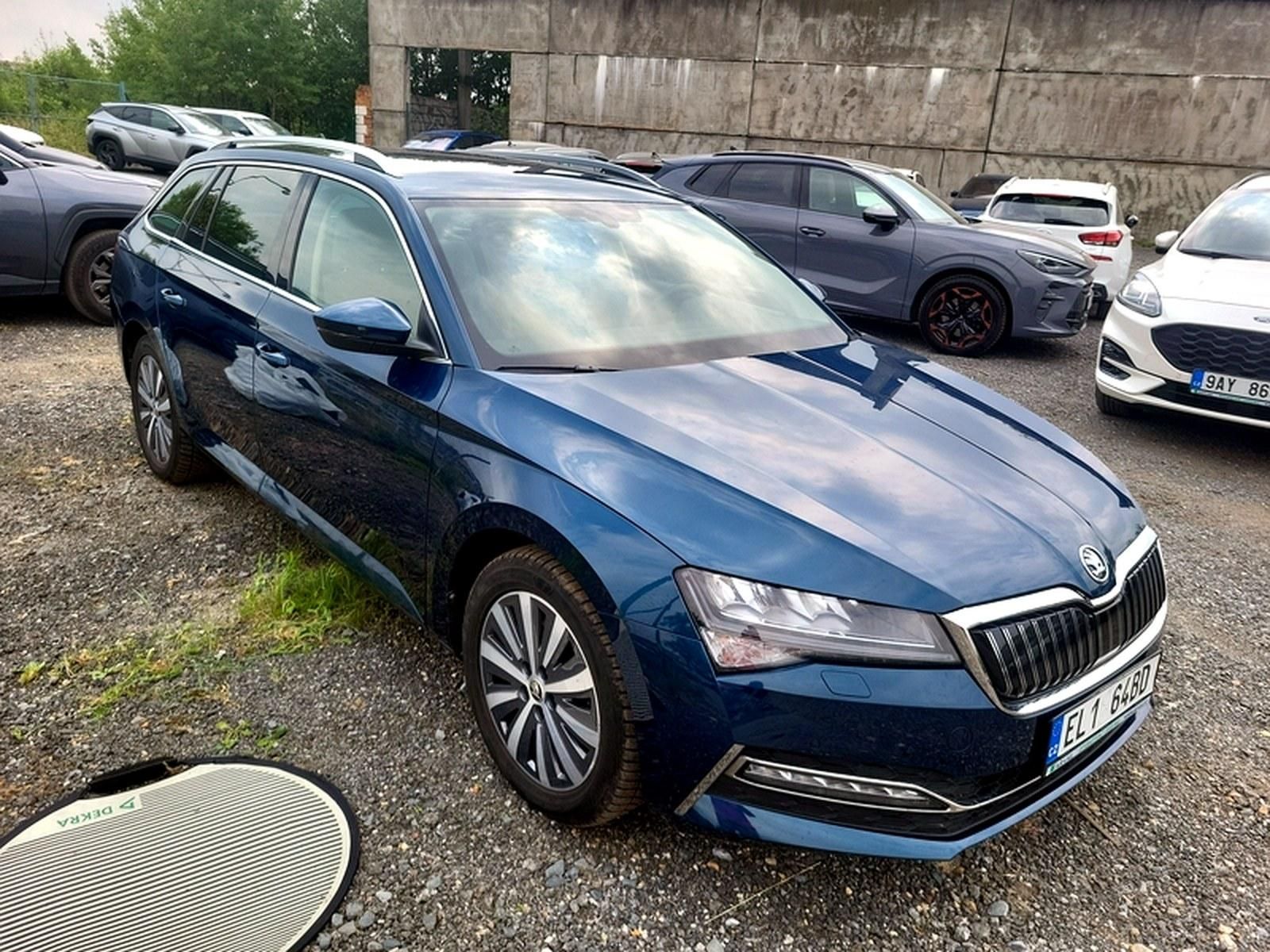 Škoda Superb, Combi Style 1,4 PHEV160 kW DSG - fotka 3