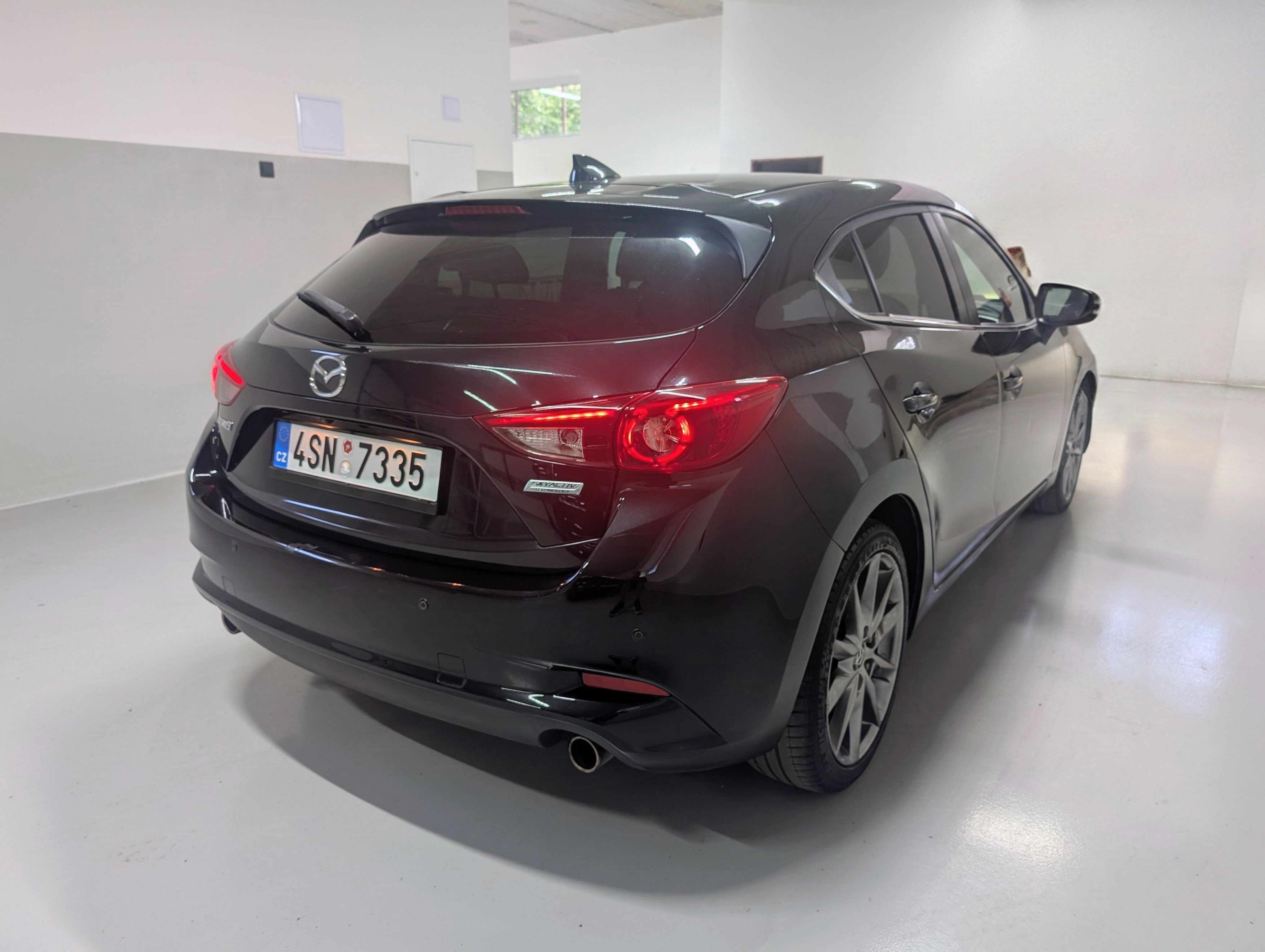 Mazda 3, 1. maj, Tacumi, 2.0i, ČR - fotka 6