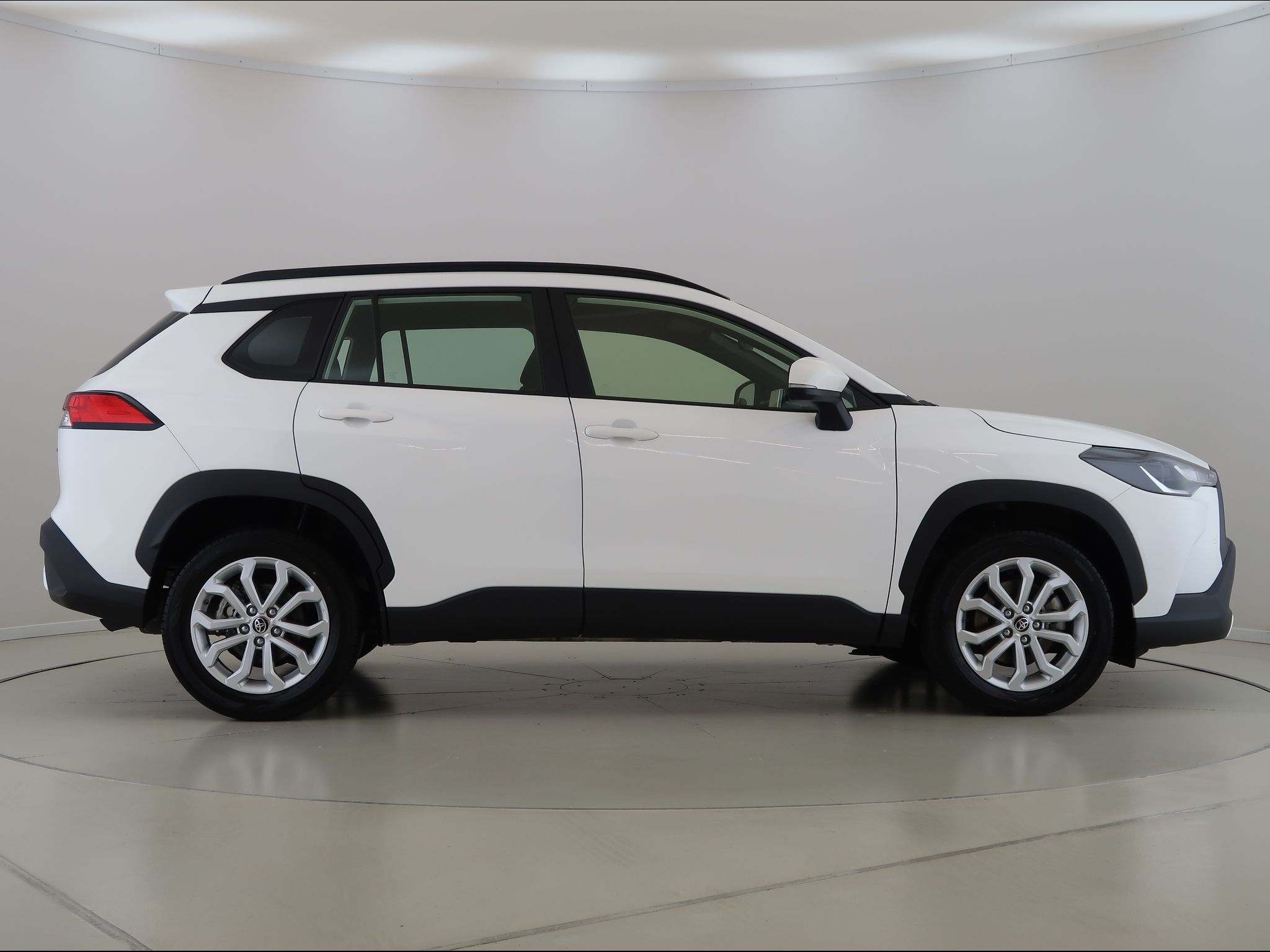 Toyota Corolla Cross, 1.8Hybrid,CZ,1Maj,Comfort - fotka 4