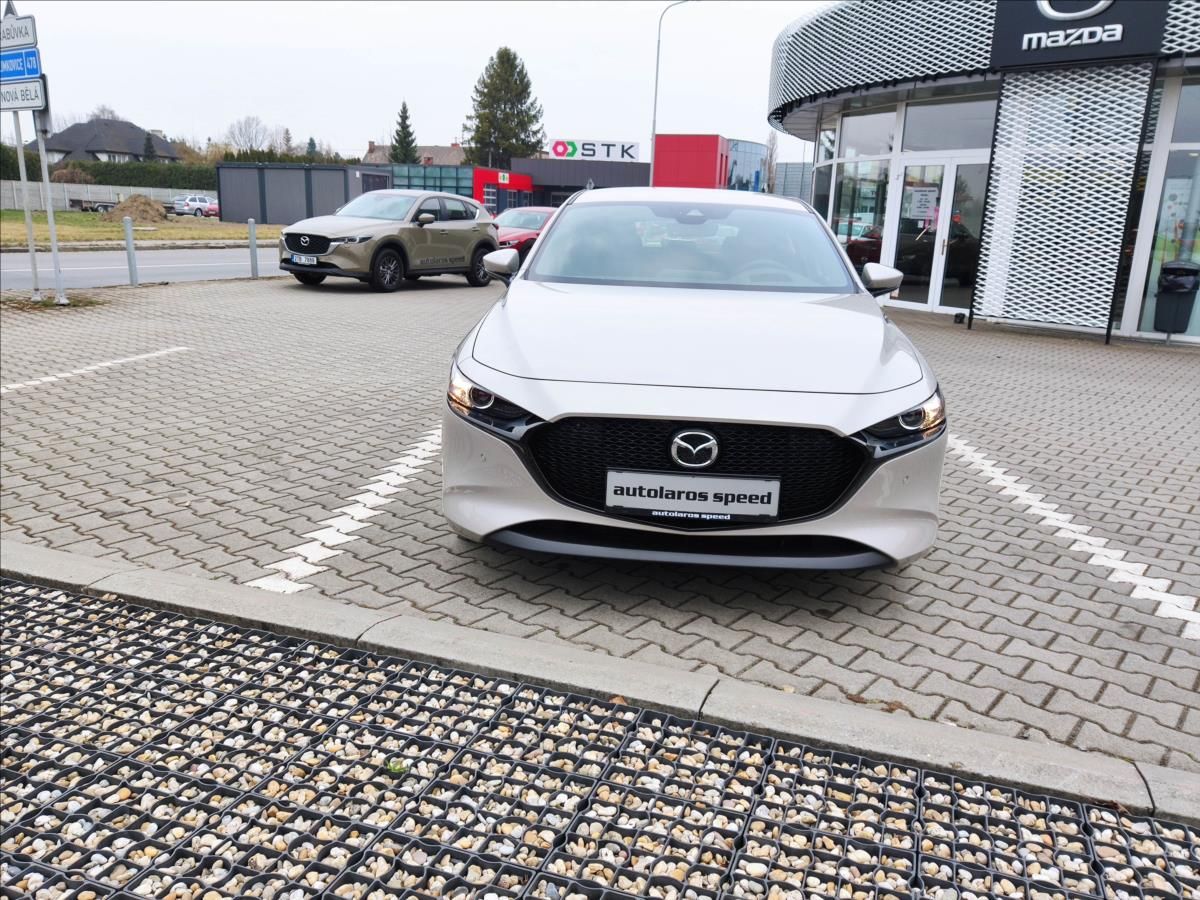Mazda 3, 2,5 HB e-Skyactiv G140 6MT Cen
