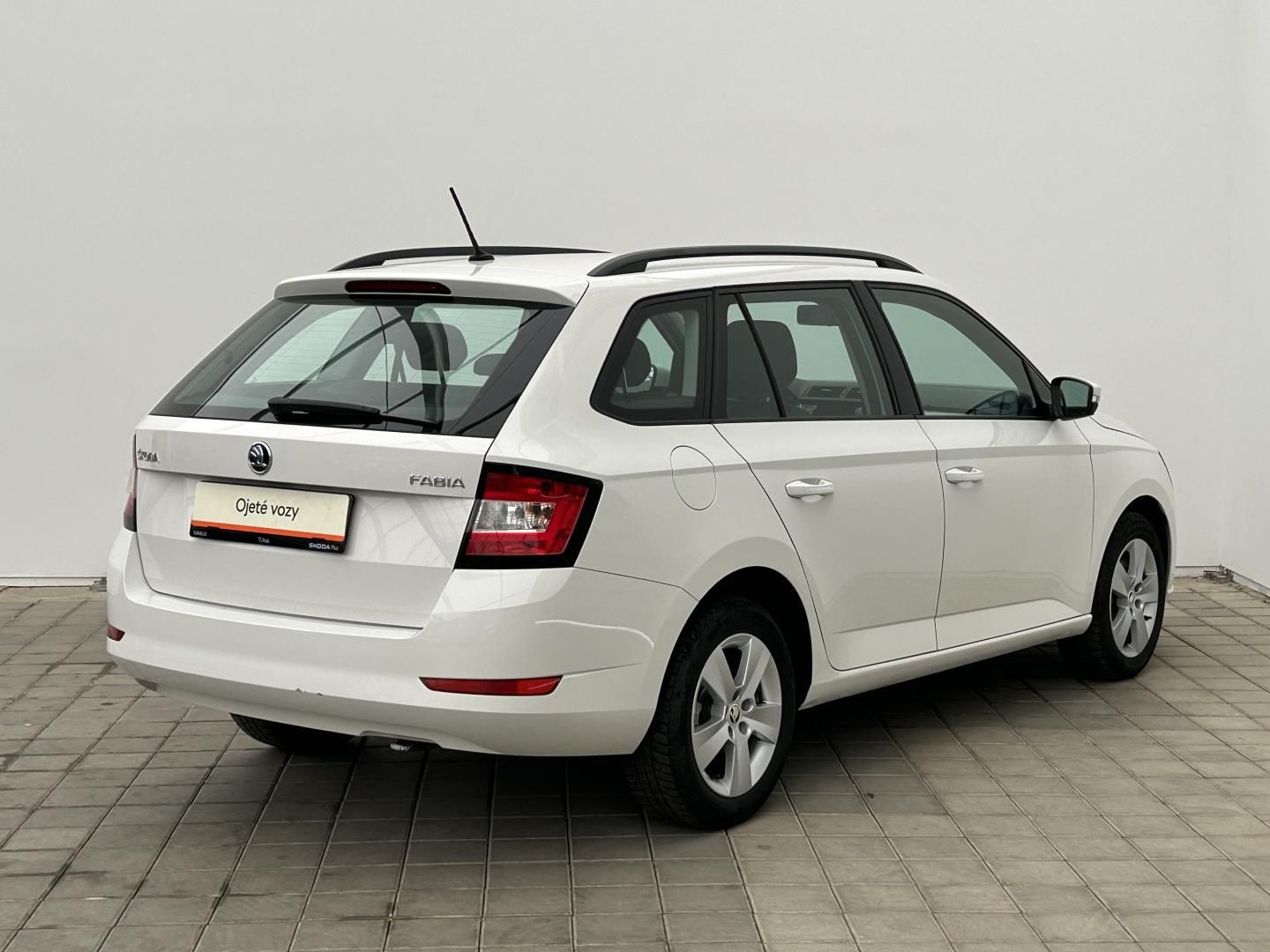 Škoda Fabia, 1.0TSI 81kW Ambition - fotka 2