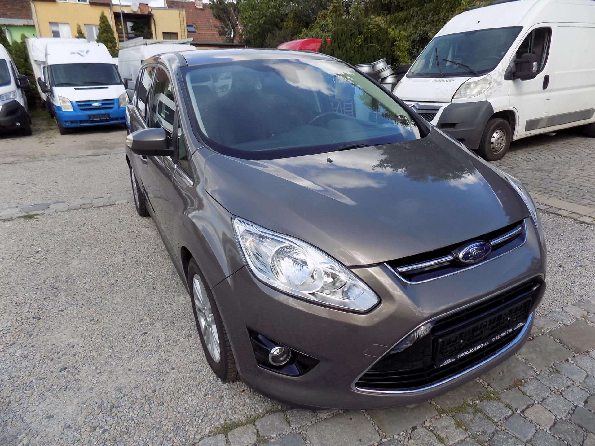 Ford Grand C-MAX, 2,2 TDCI 103 KW AUTO/AC, TEMP - fotka 4