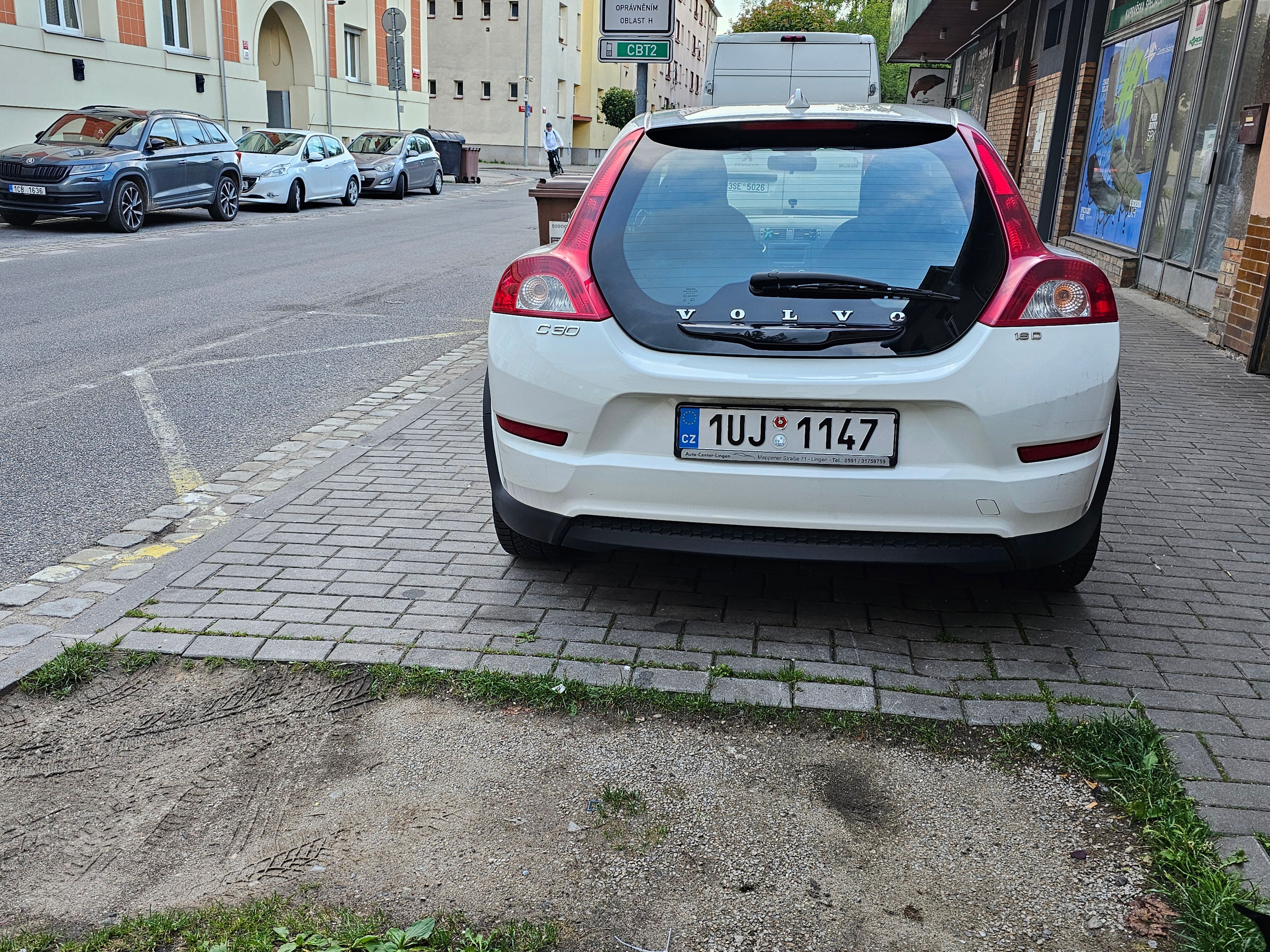 Volvo C30, 1,6 TDI - fotka 2