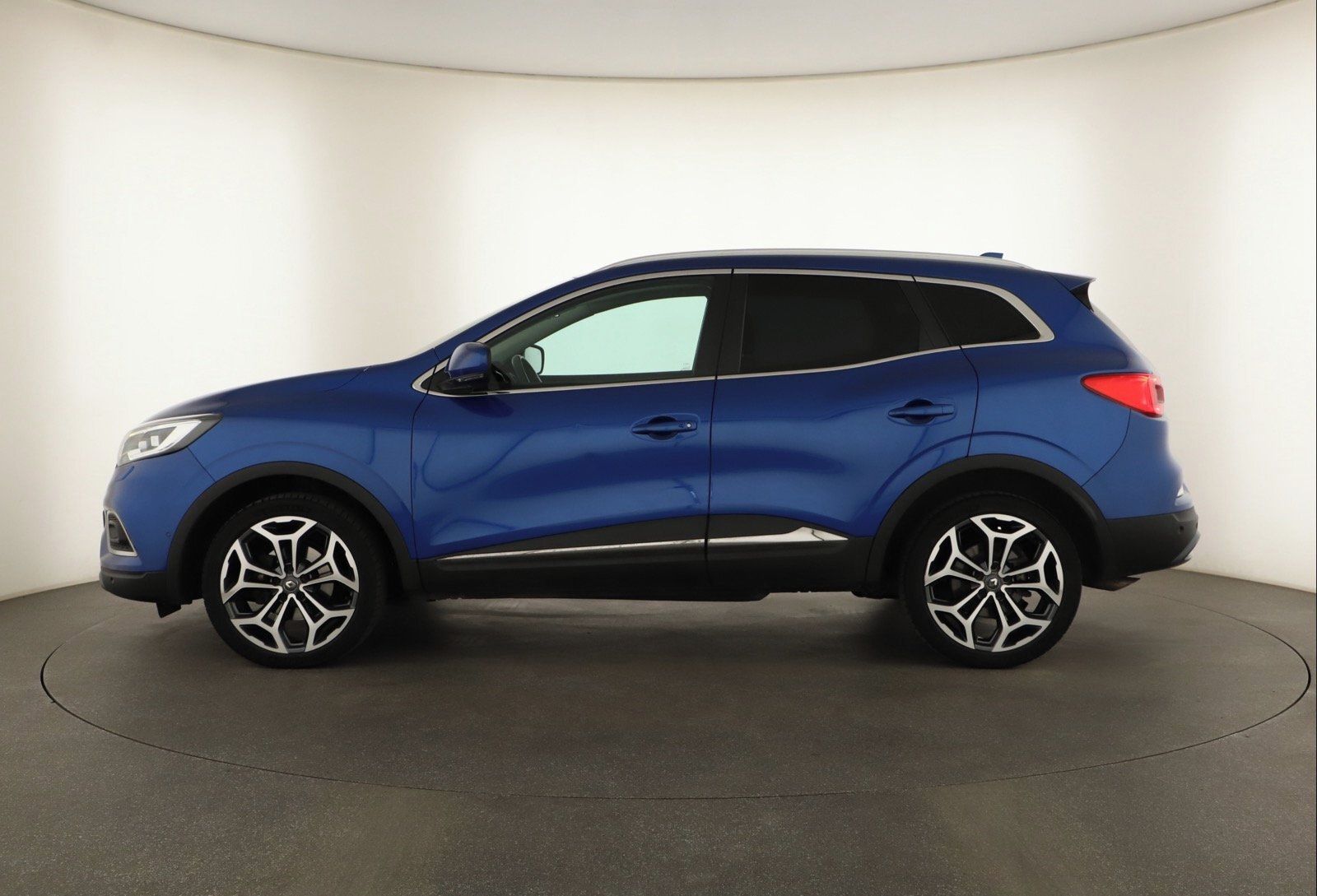 Renault Kadjar, 1.3 TCe, Automat, ČR,1.maj - fotka 3