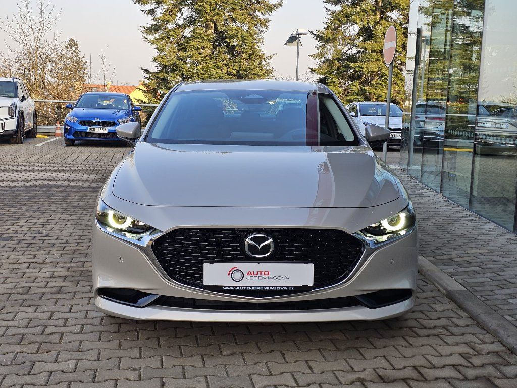 Mazda 3, 2.5L G140 6AT Exclusive-line - fotka 2
