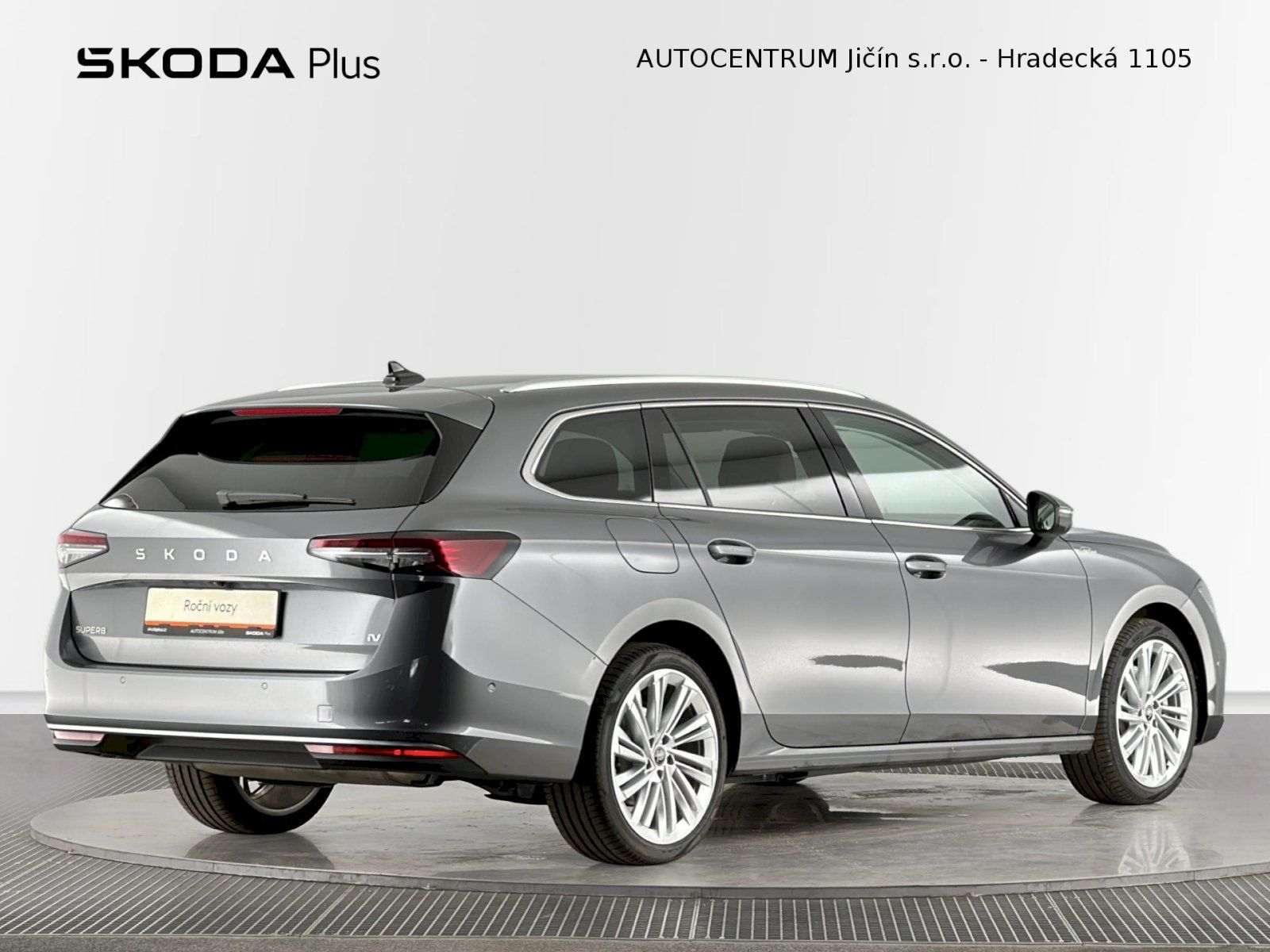Škoda Superb, Combi iV DSG 1,5TSI 150kW L&K - fotka 2