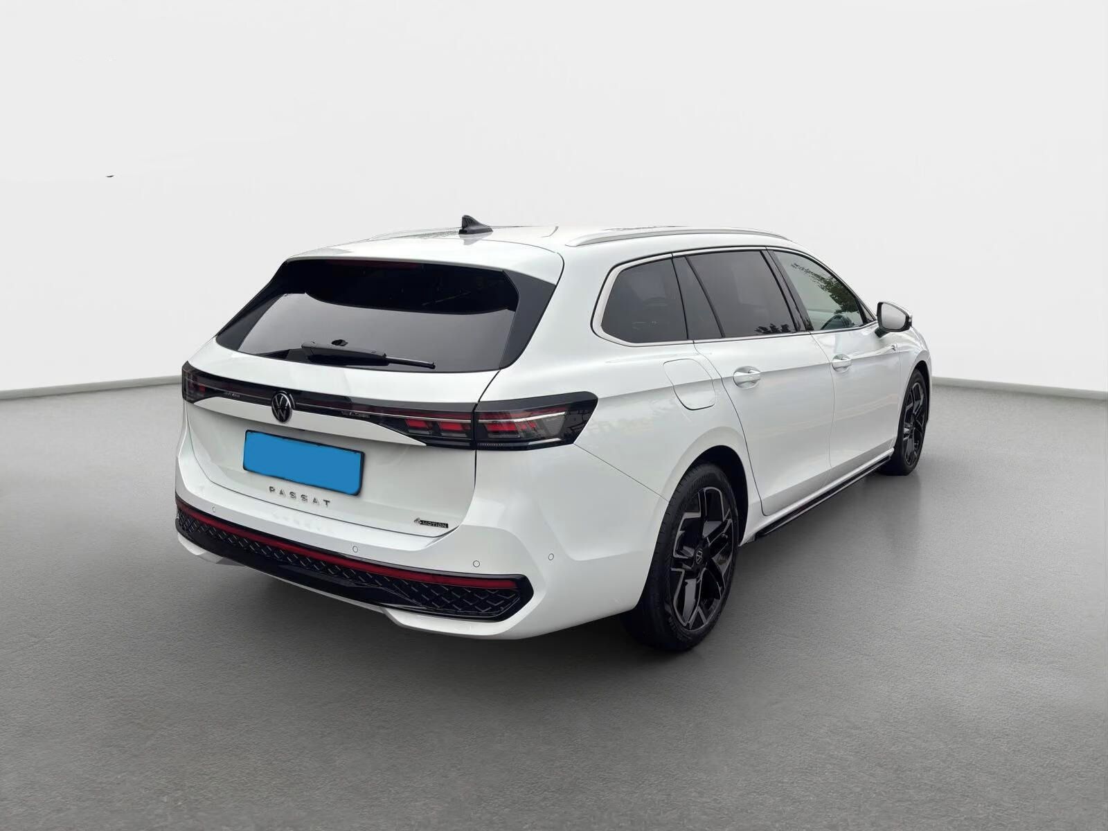Volkswagen Passat Variant, 2.0 TSI R-Line 4Motion*360°* - fotka 2