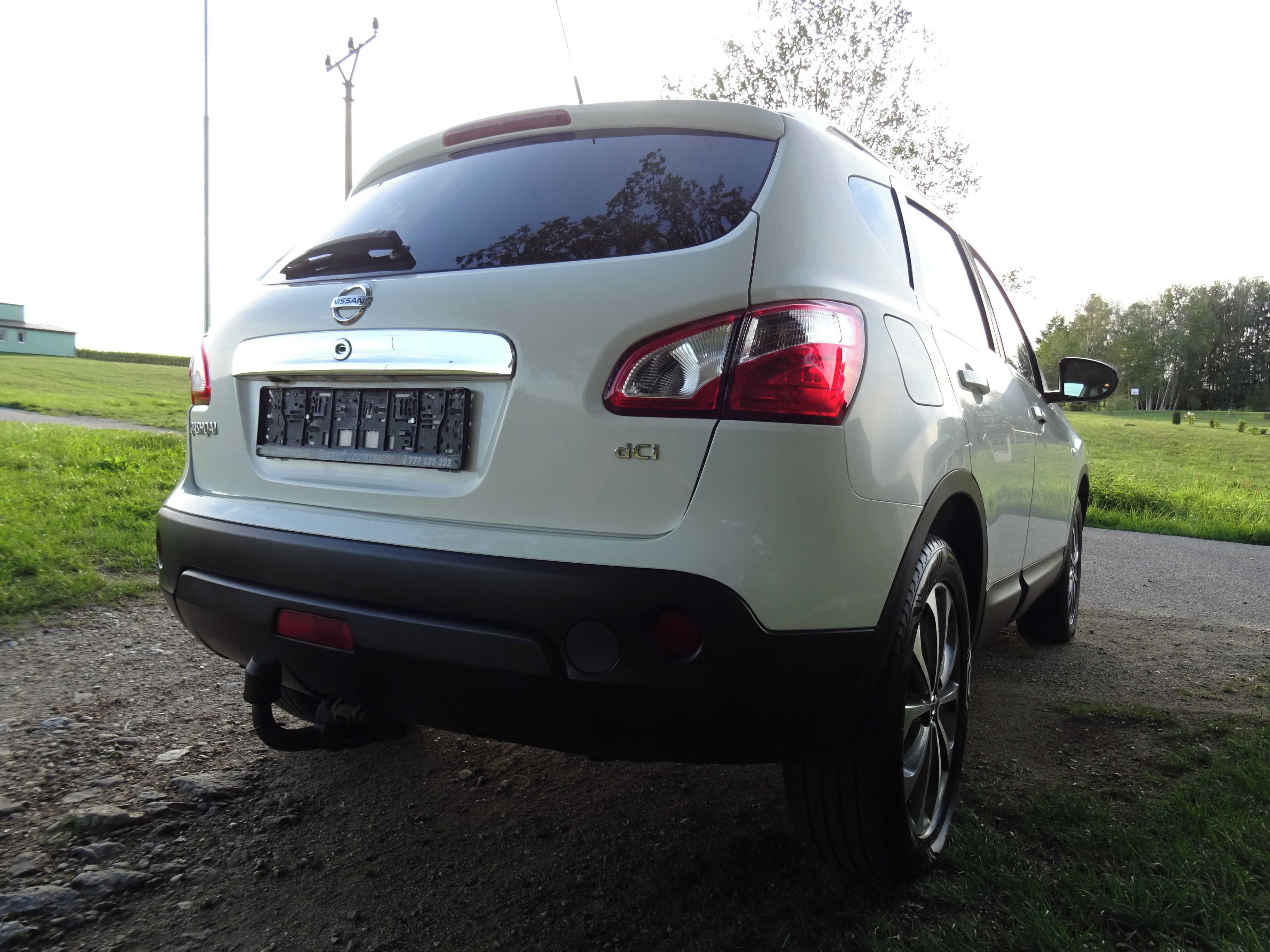 Nissan Qashqai, 2,0 dCi 4x4 tažné,pěkná výbava - fotka 4